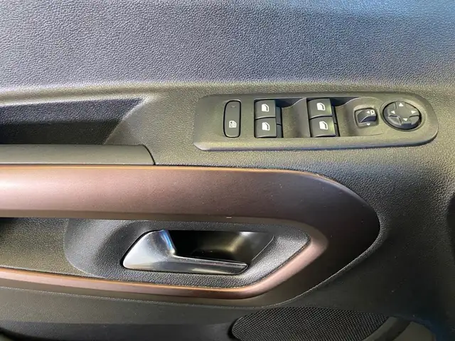 Peugeot Rifter view 18