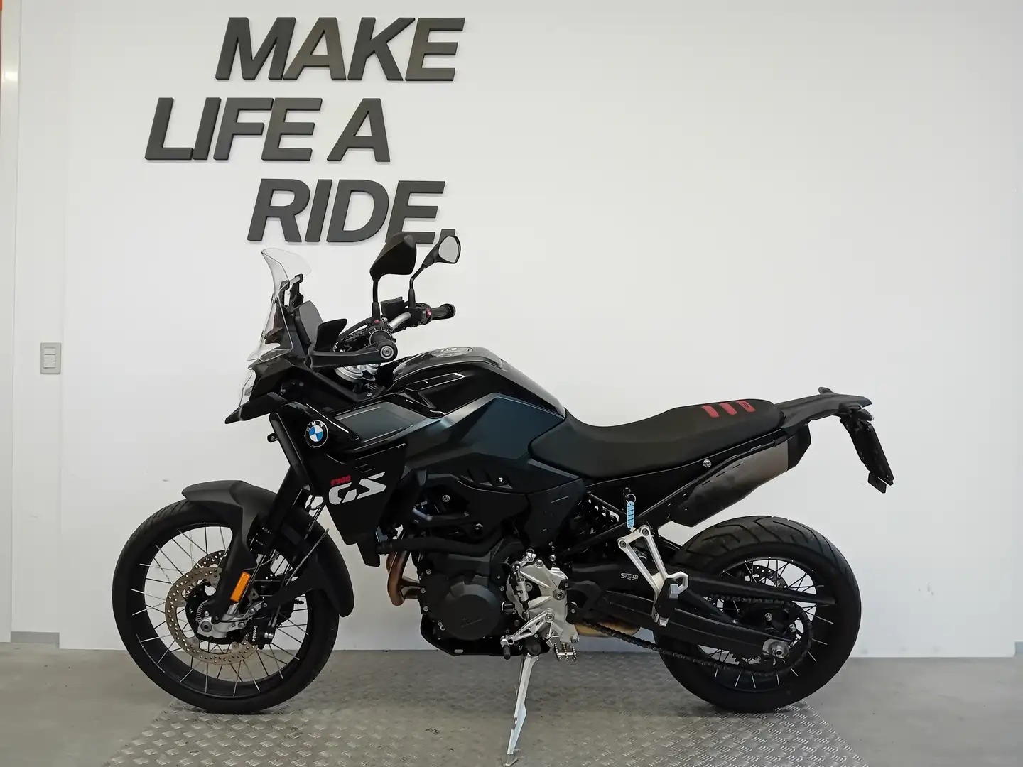 BMW F 900 GS Czarny - 2