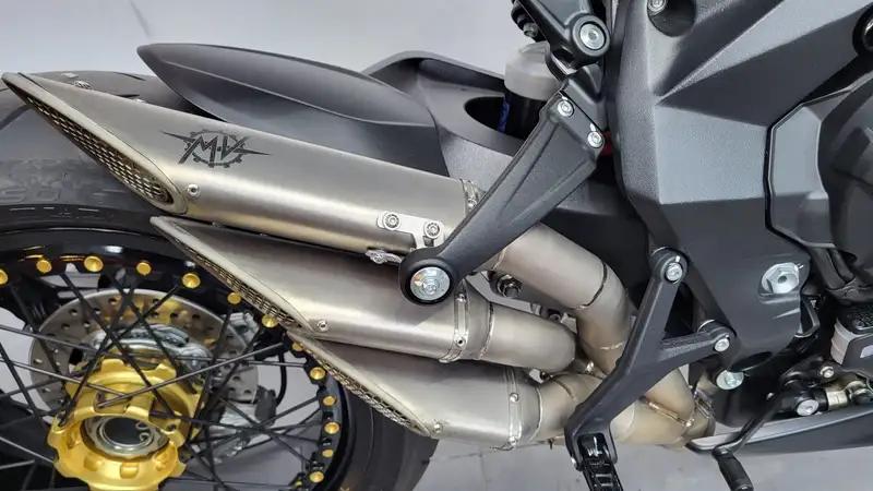 MV Agusta Dragster - foto 5