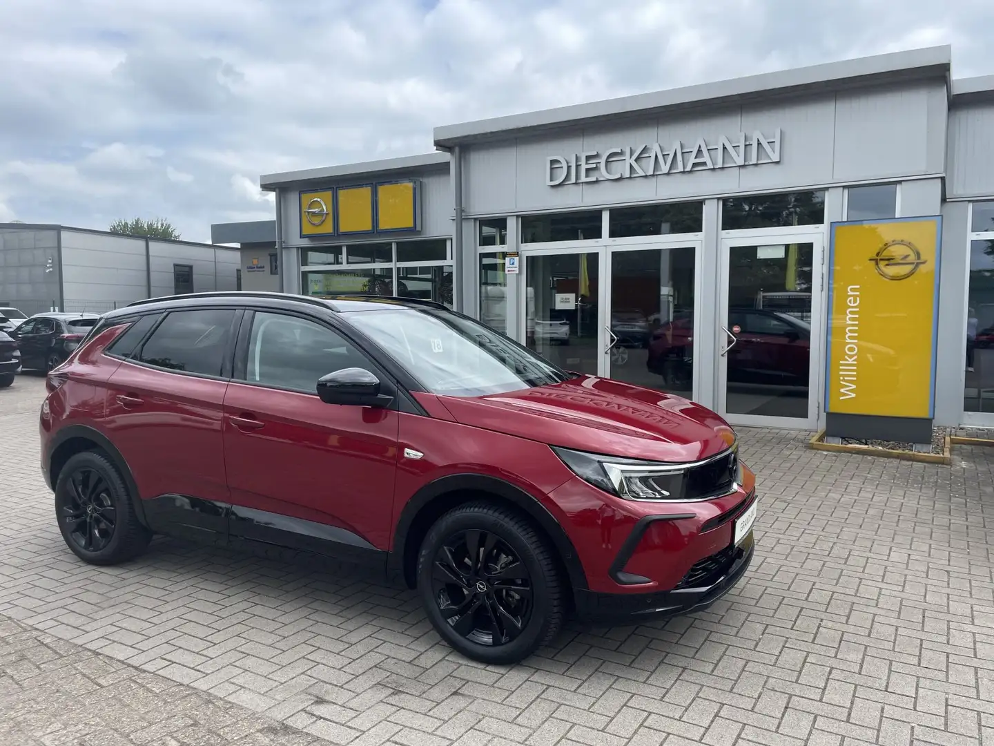 Opel Grandland GS Line Navi AHK SHZ RFK PDC Allwetter Rojo - 2