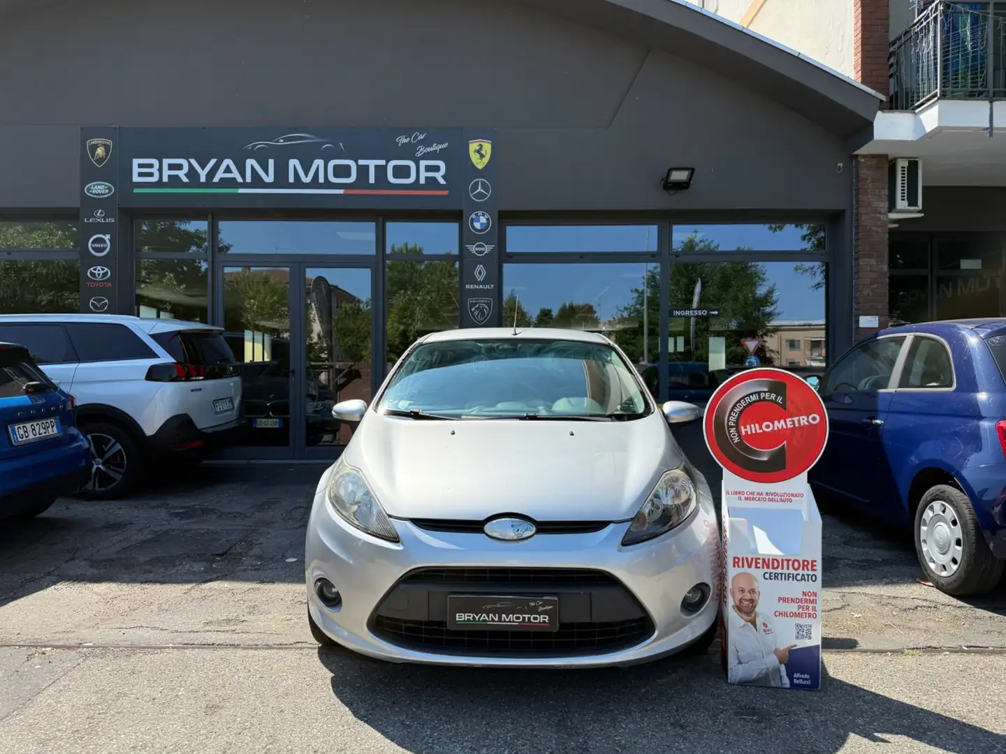 Ford Fiesta 1.2 82 CV 5 porte Titanium Сірий - 2
