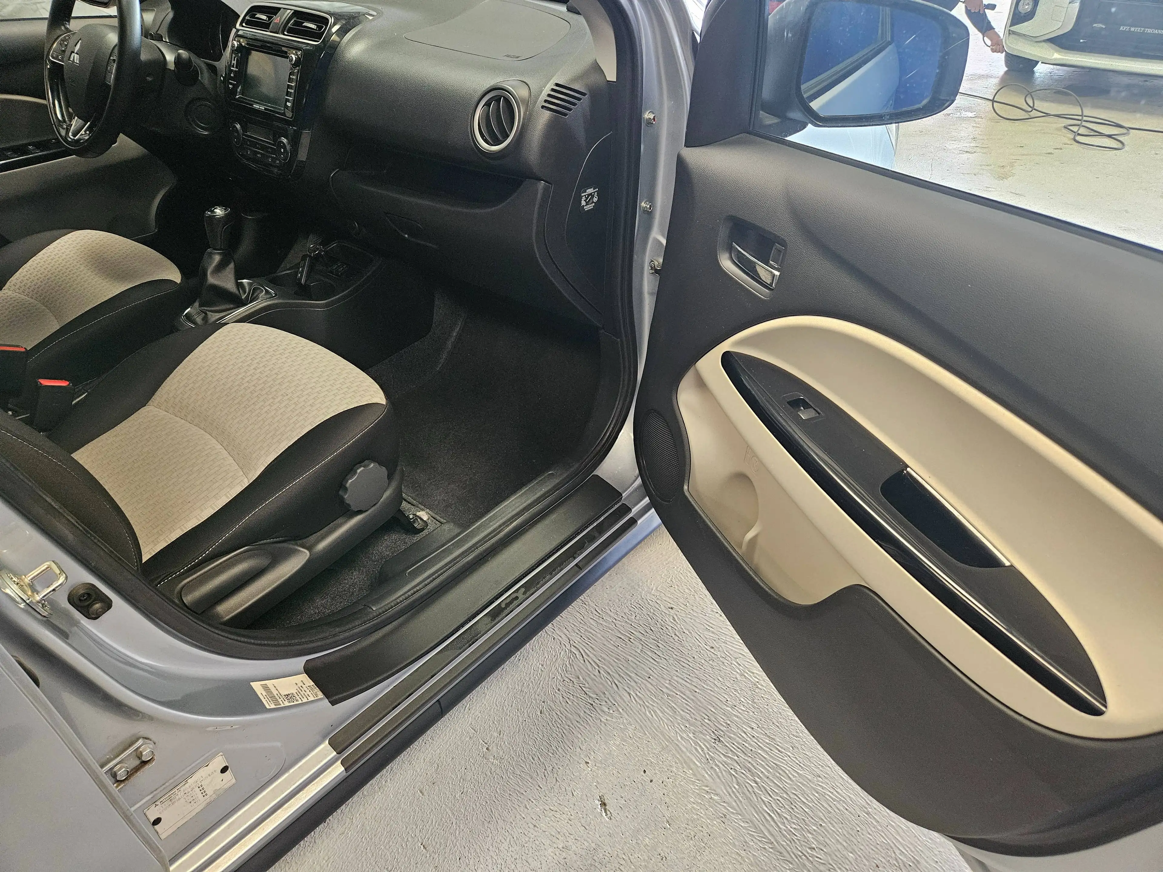 Mitsubishi Space Star Top,1.2,KLIMA,ZV,SHZ,NAVI,Einparkkamera mit Sensoren — photo 8