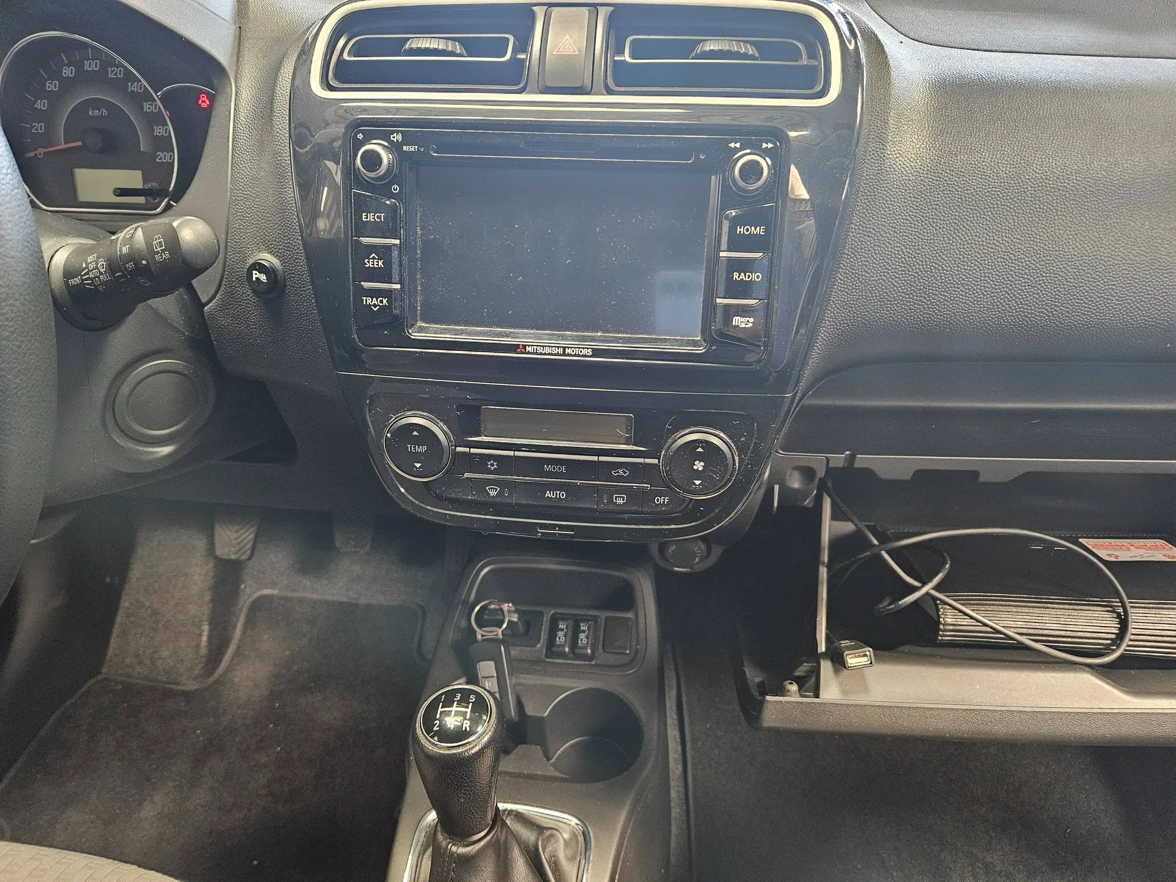 Mitsubishi Space Star Top,1.2,KLIMA,ZV,SHZ,NAVI,Einparkkamera mit Sensoren — photo 15