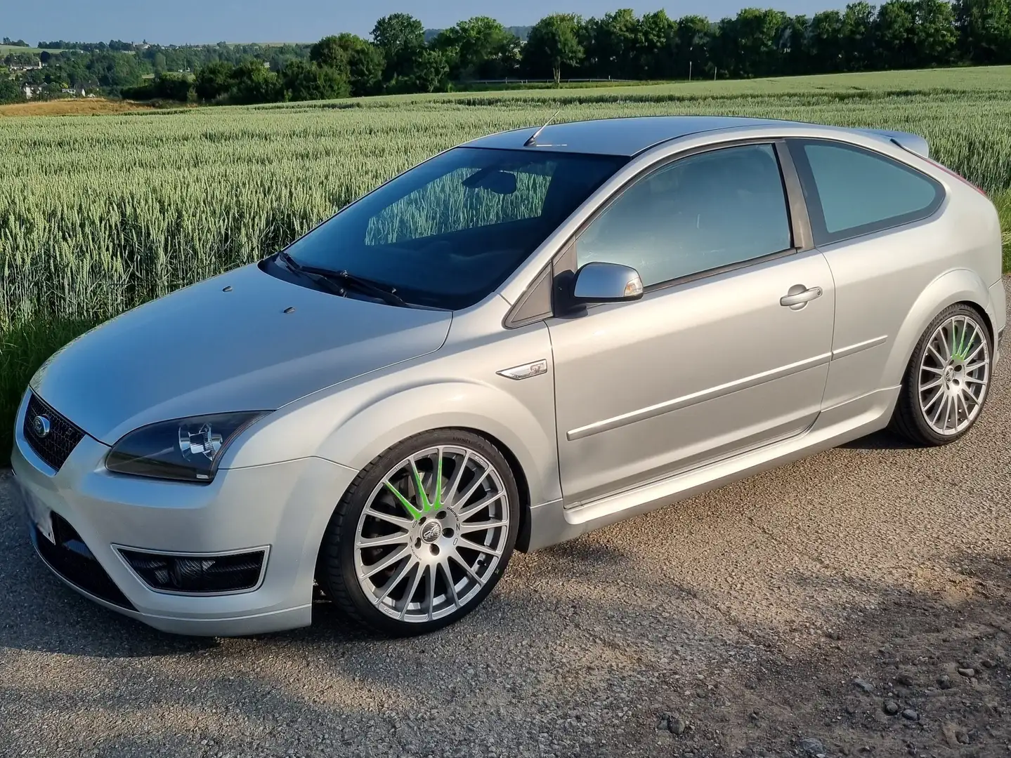 Ford Focus Focus 2.5 ST Grau - 2