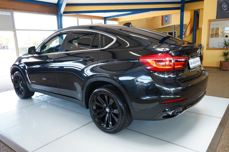 BMW X6 xDrive 30 d XENON / NAVI / LEDER / R-KAM /HUD — photo 3