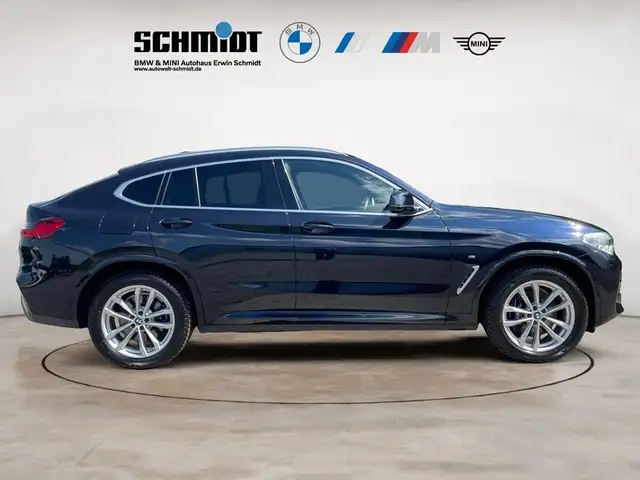 BMW X4 view 6