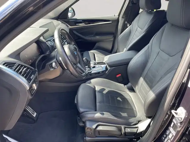 BMW X4 view 7