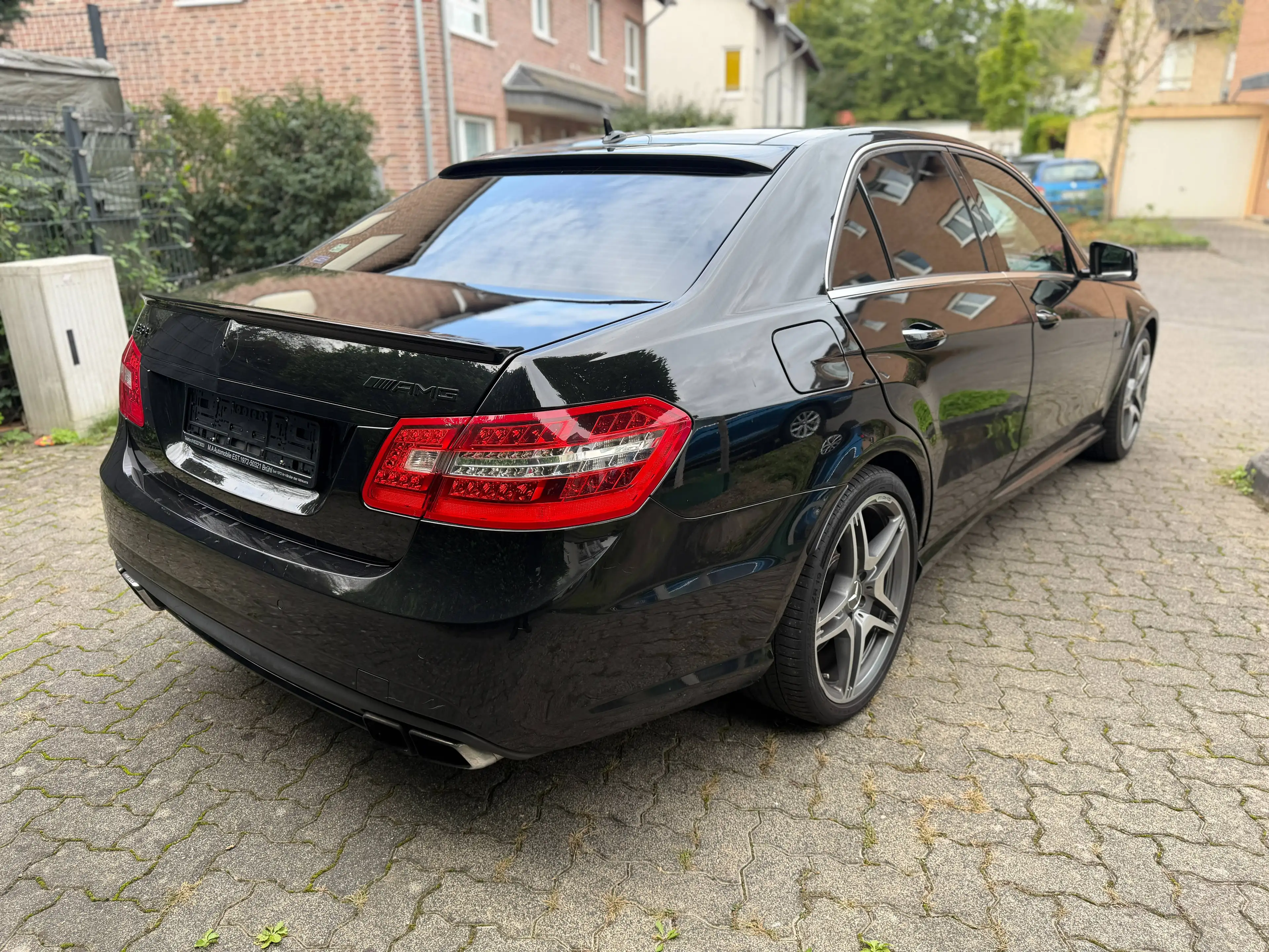 Mercedes-Benz E 63 AMG MCT-SPEEDSHIFT 1.Hand*Scheckheft*TÜV&Service Neu*Klima*EFH*Tempomat — photo 6