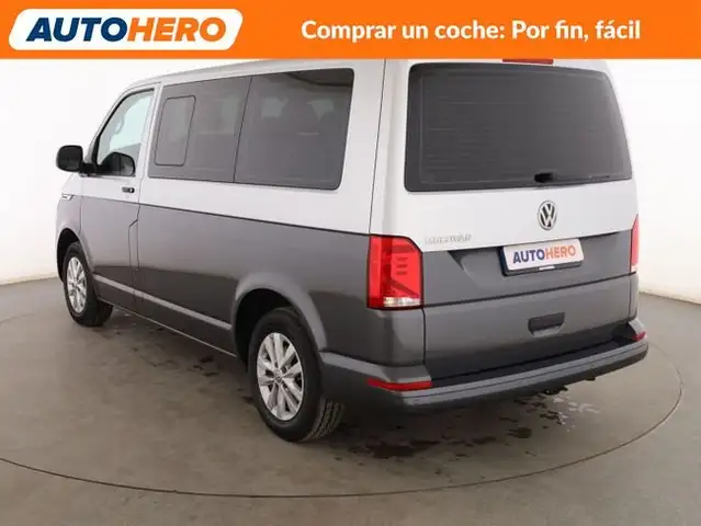 Volkswagen Multivan view 4