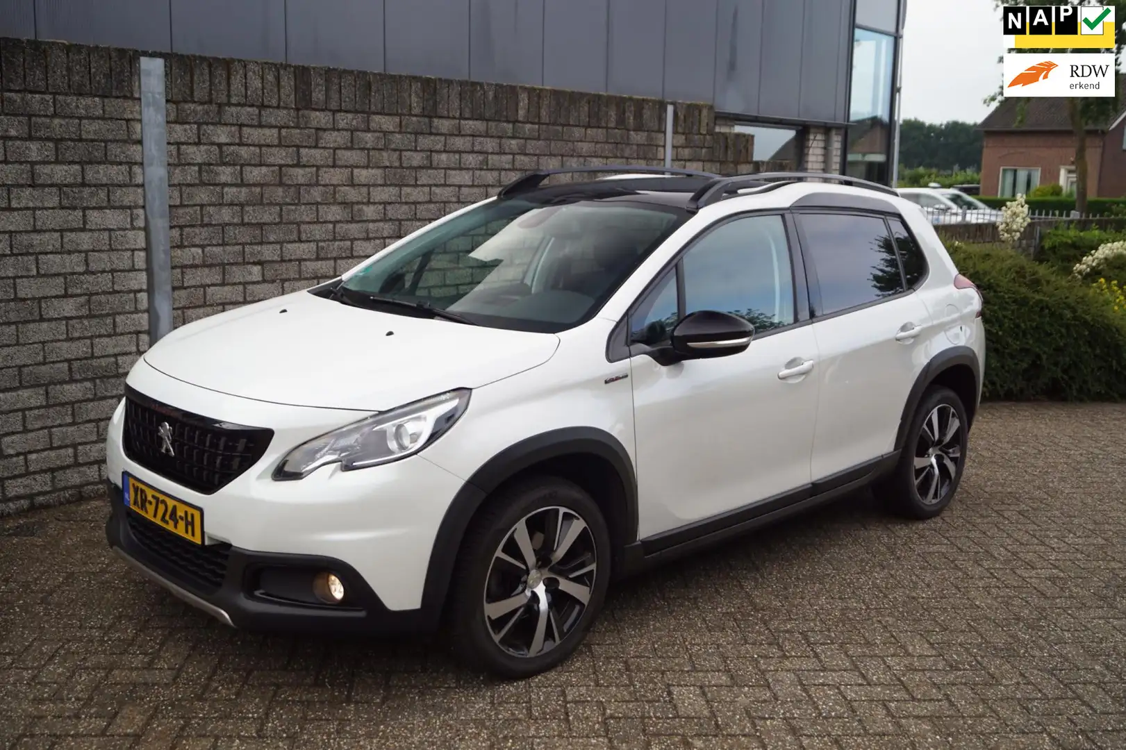 Peugeot 2008 1.2 PureTech GT-Line Panodak Half Leder Sportst Na Wit - 1