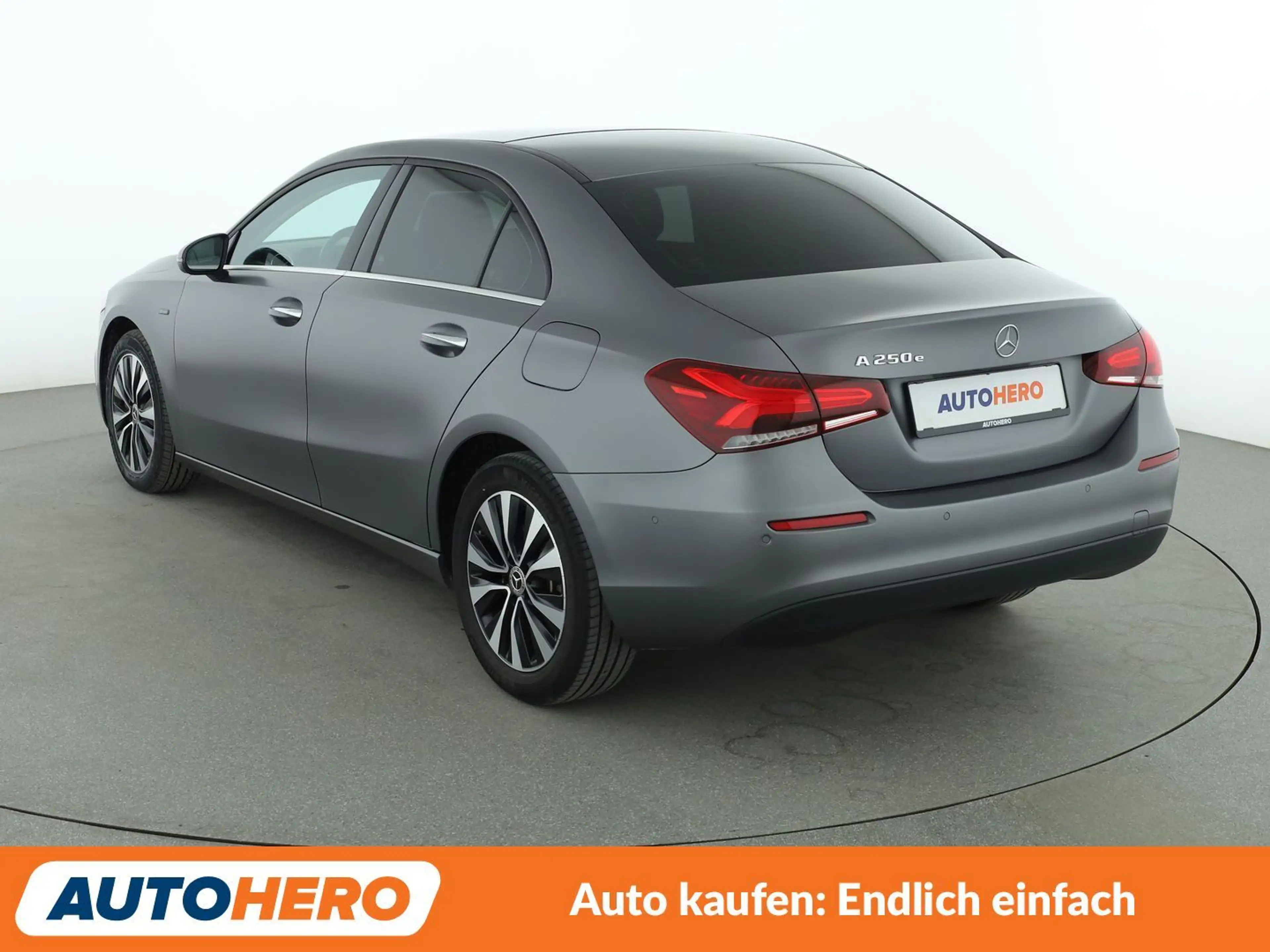 Mercedes-Benz A 250 A 250e Style Aut.*LED*ACC*360-CAM*PLA*PDC*SHZ*PANO — photo 4