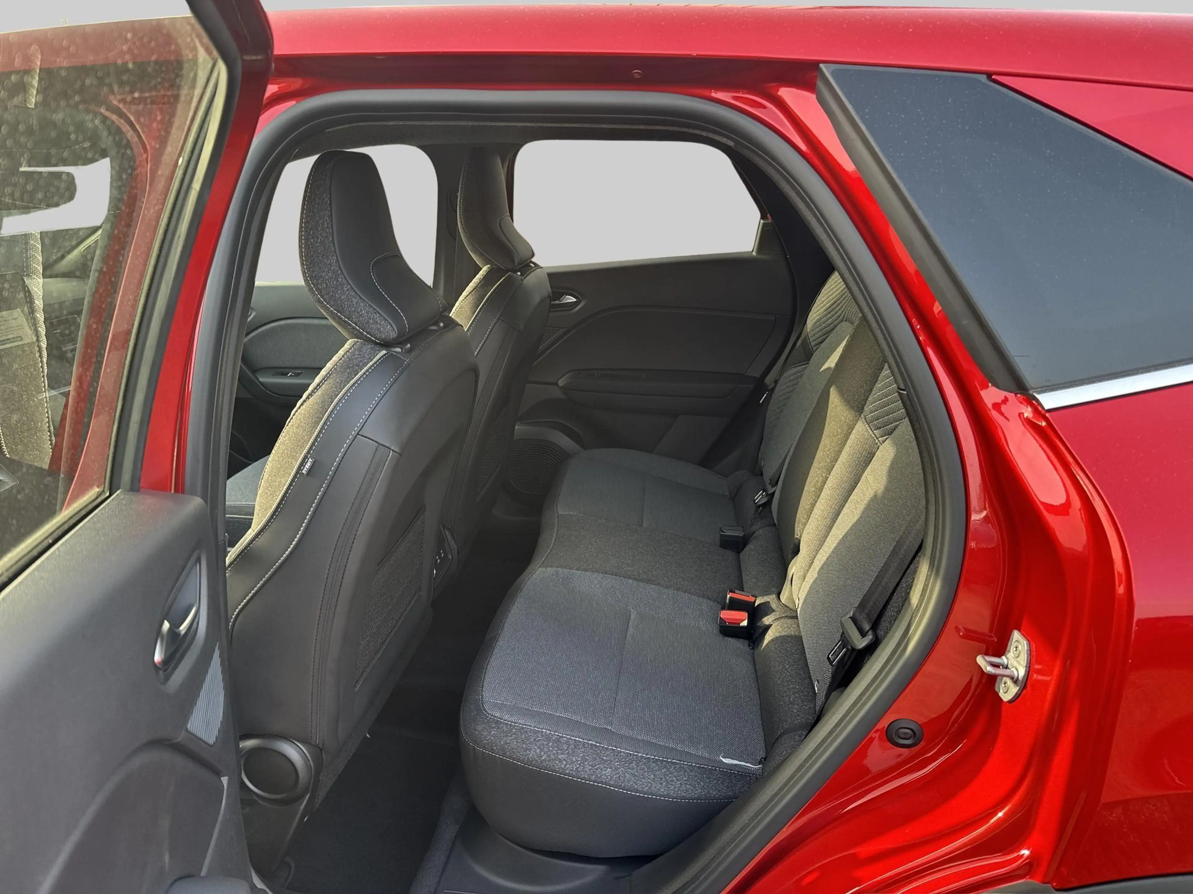 Mitsubishi Grandis 1.8 HEV First Edition | 19 Inch LM | Winter pakket — photo 6