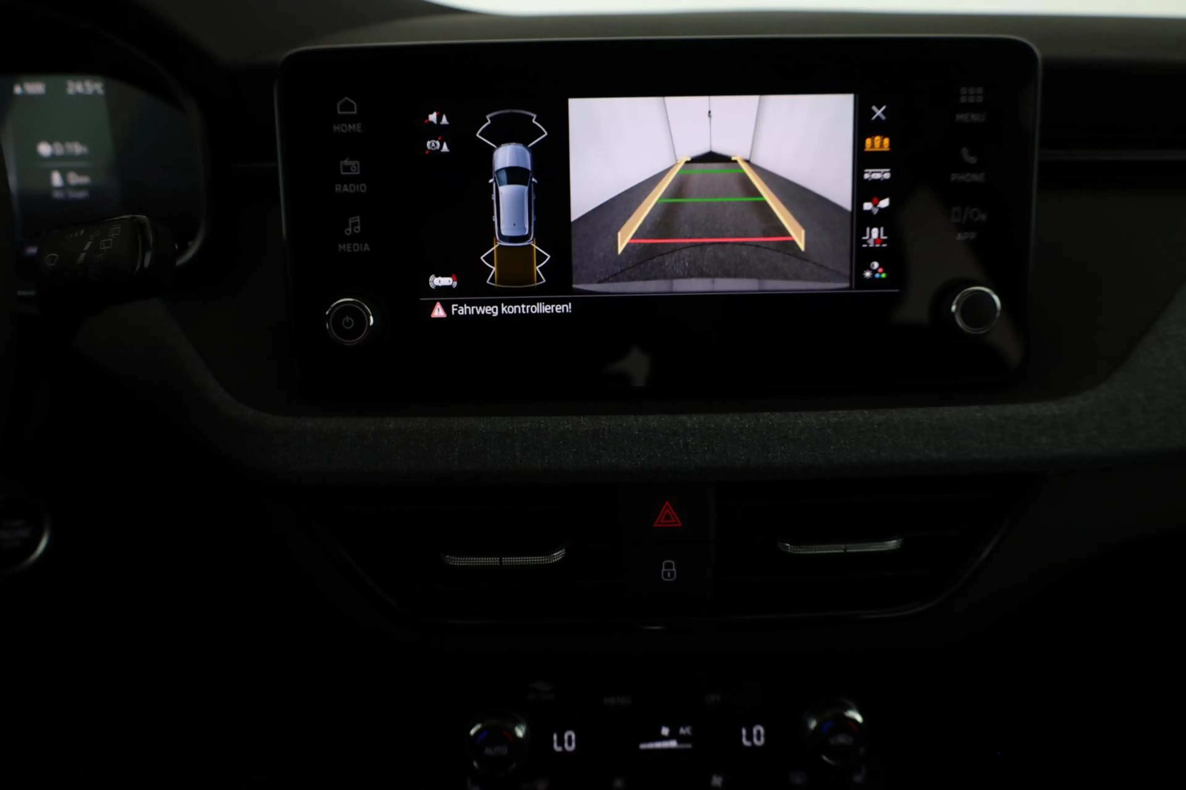 Skoda Kamiq Selection 1.5 TSI DSG Selection, AHK, LED, Kame... — photo 6