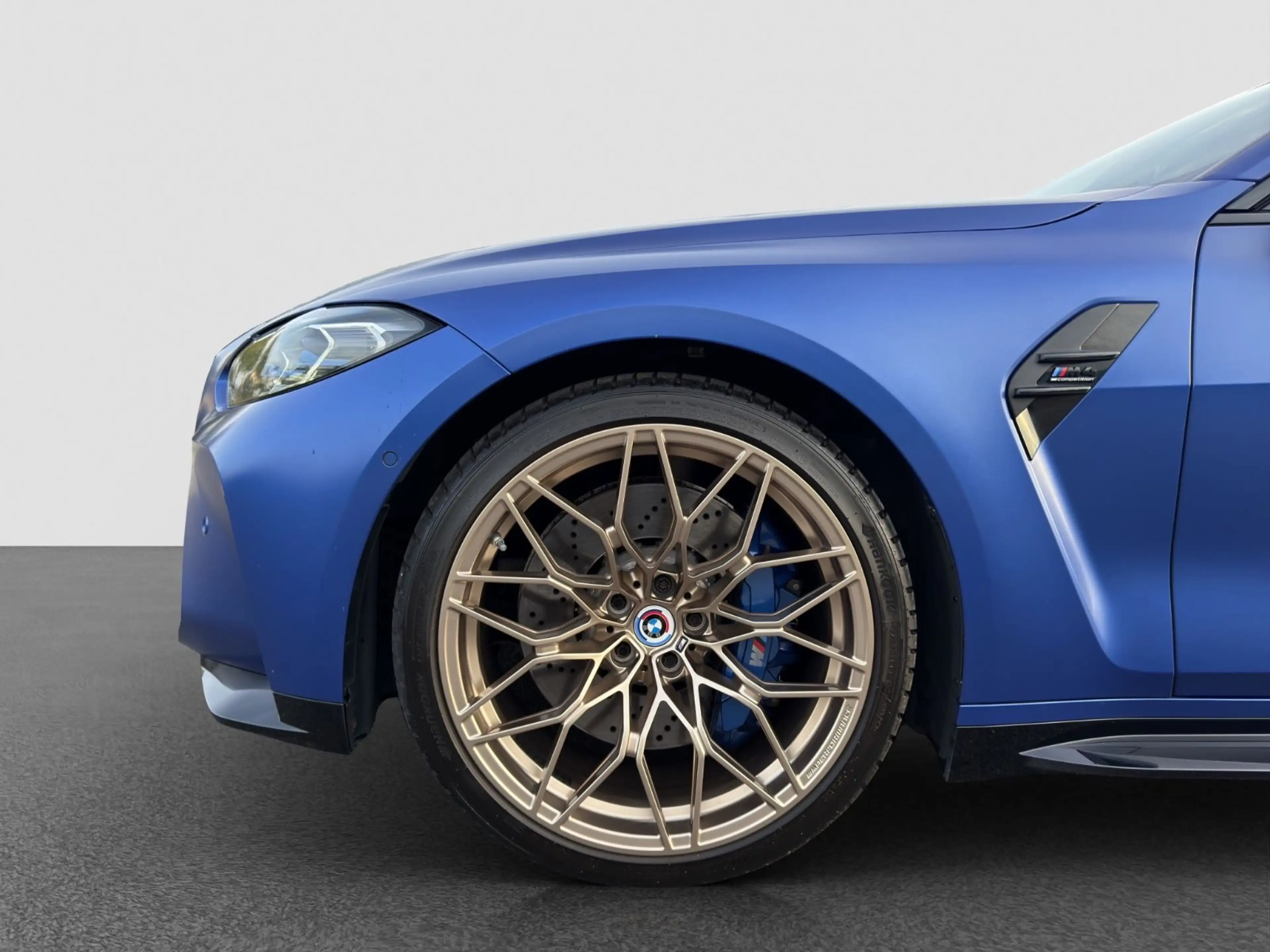 BMW M4 Coupe Competition-H&K-CARBON-FROZEN-LASER-HUD — photo 15