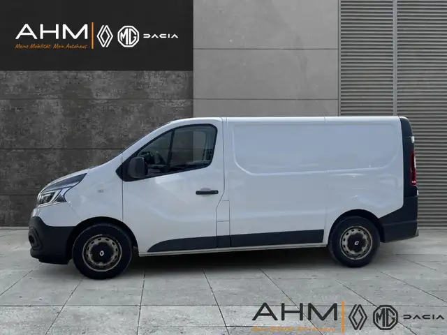 Renault Trafic view 2