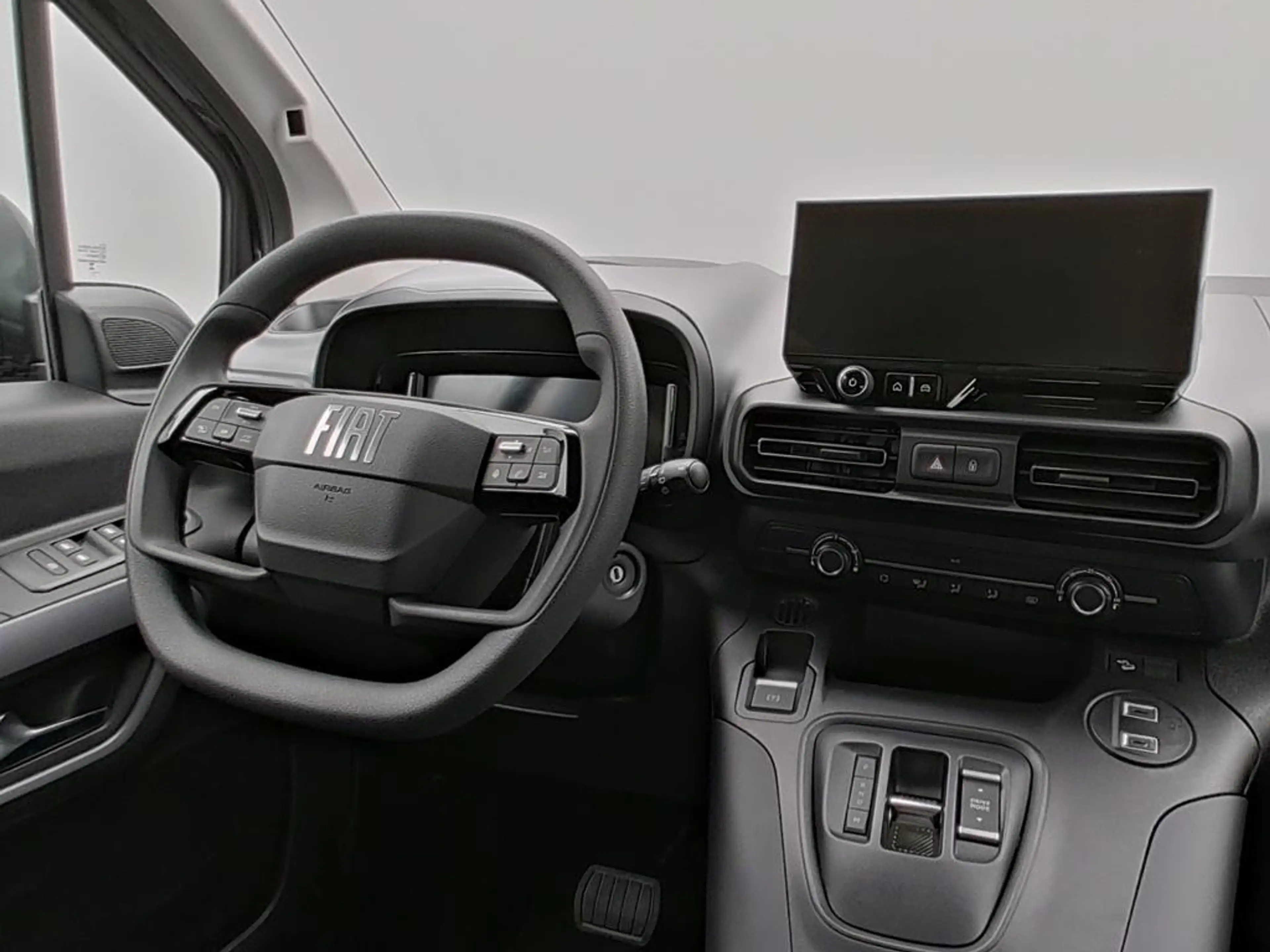 Fiat Qubo L 5-Sitzer ICON — photo 14