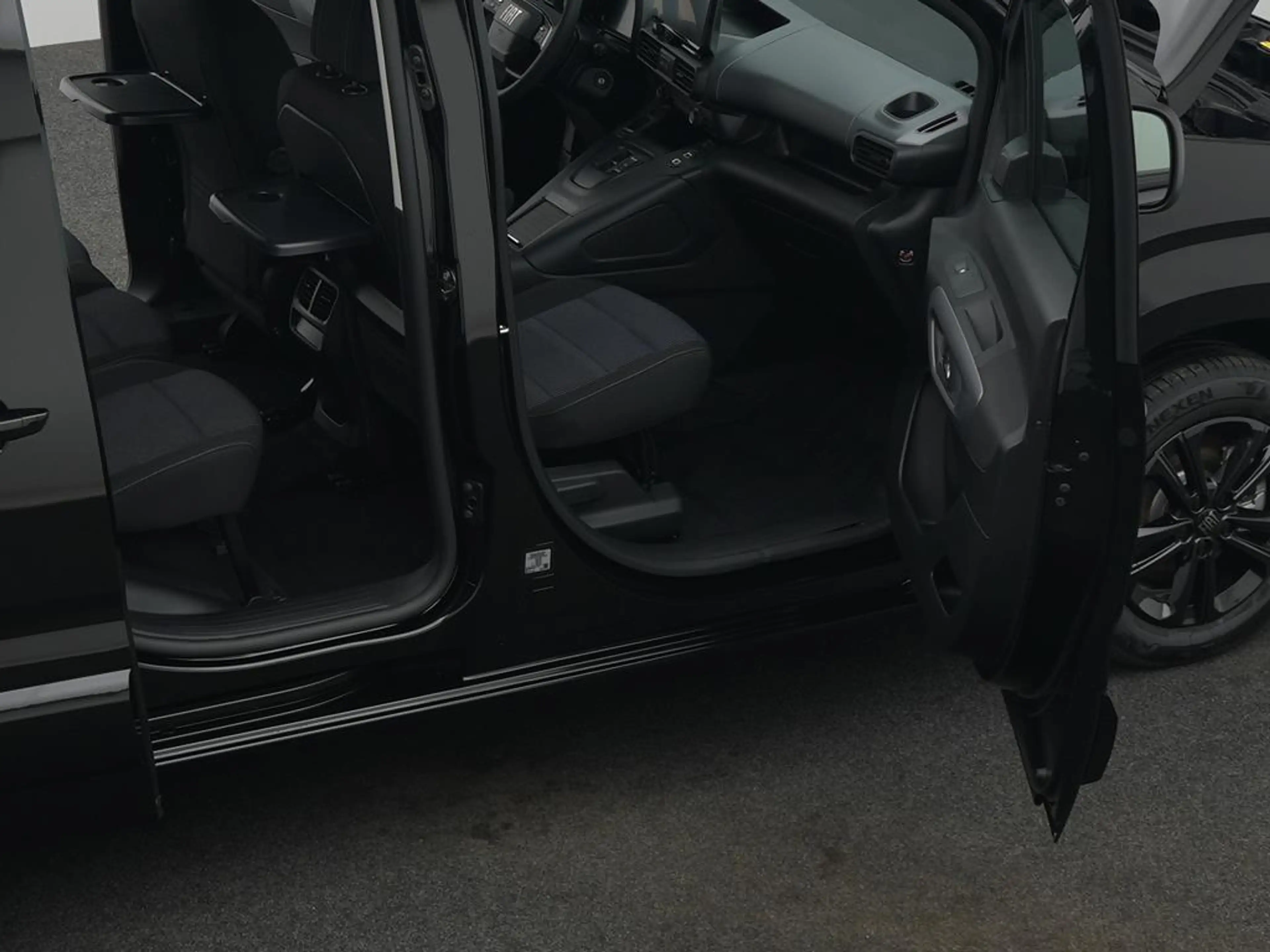 Fiat Qubo L 5-Sitzer ICON — photo 13