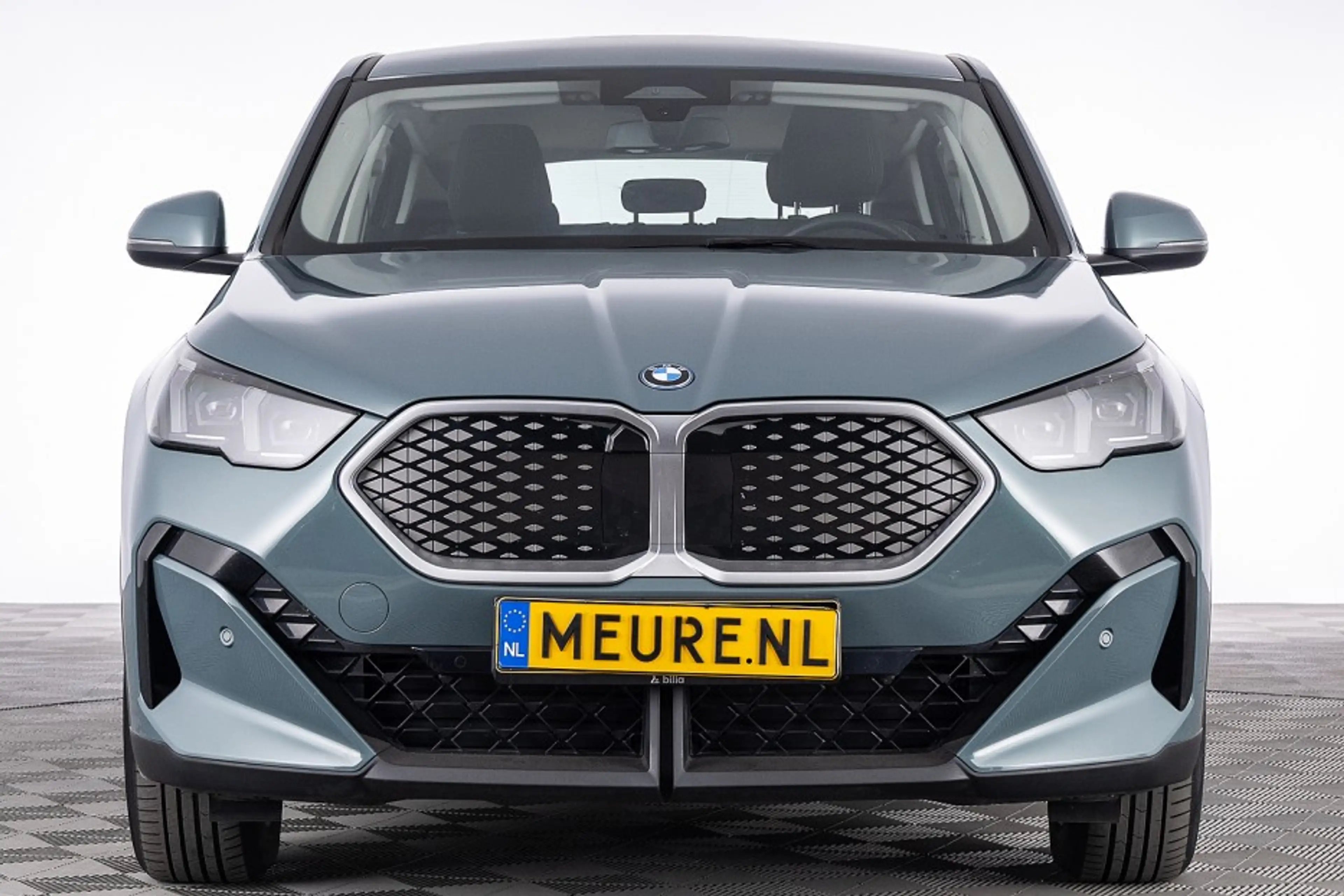 BMW iX2 eDrive20 67 kWh | Full LED | NAVI | PDC | ECC | SO — photo 25