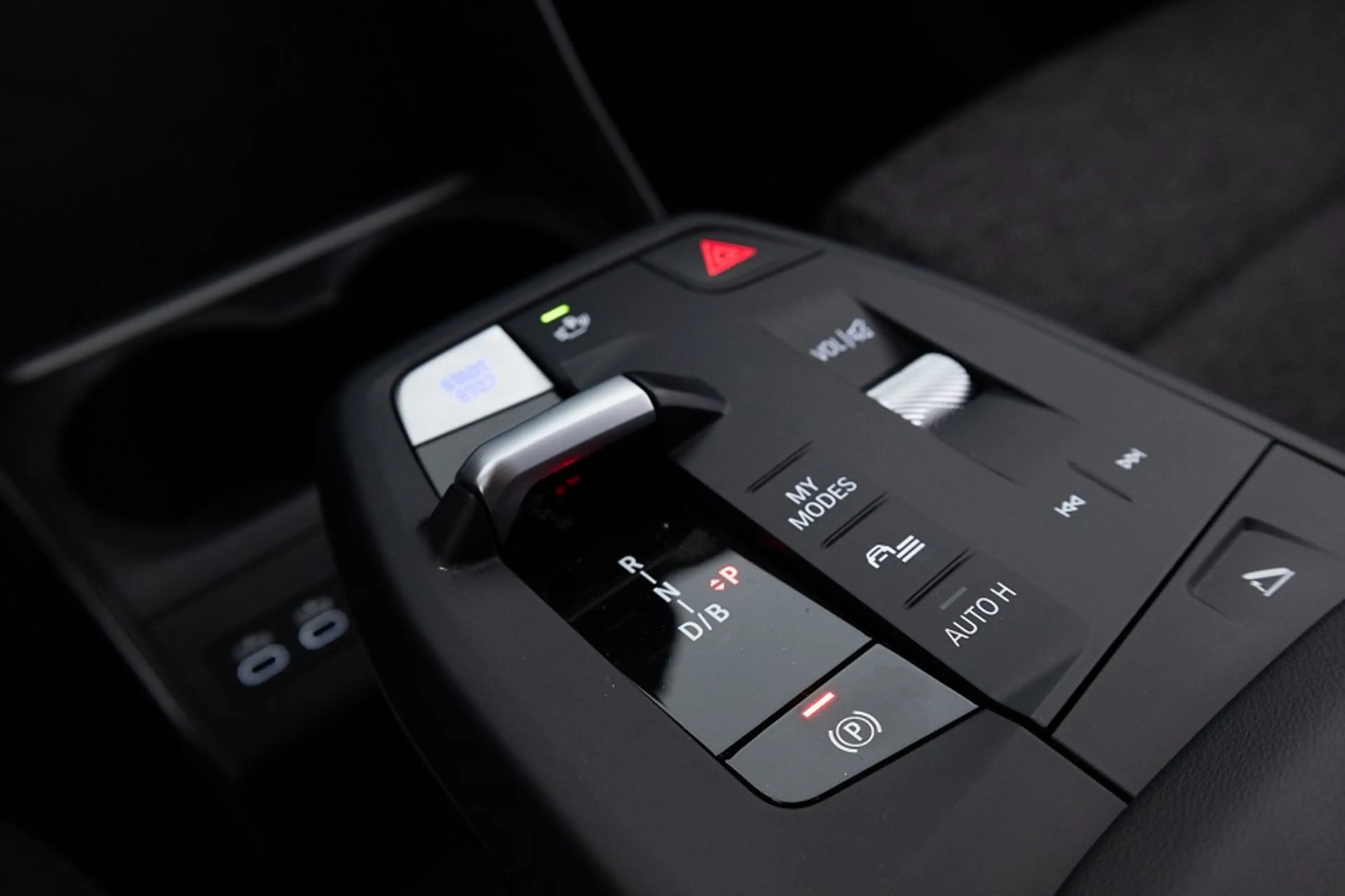 BMW iX2 eDrive20 67 kWh | Full LED | NAVI | PDC | ECC | SO — photo 18