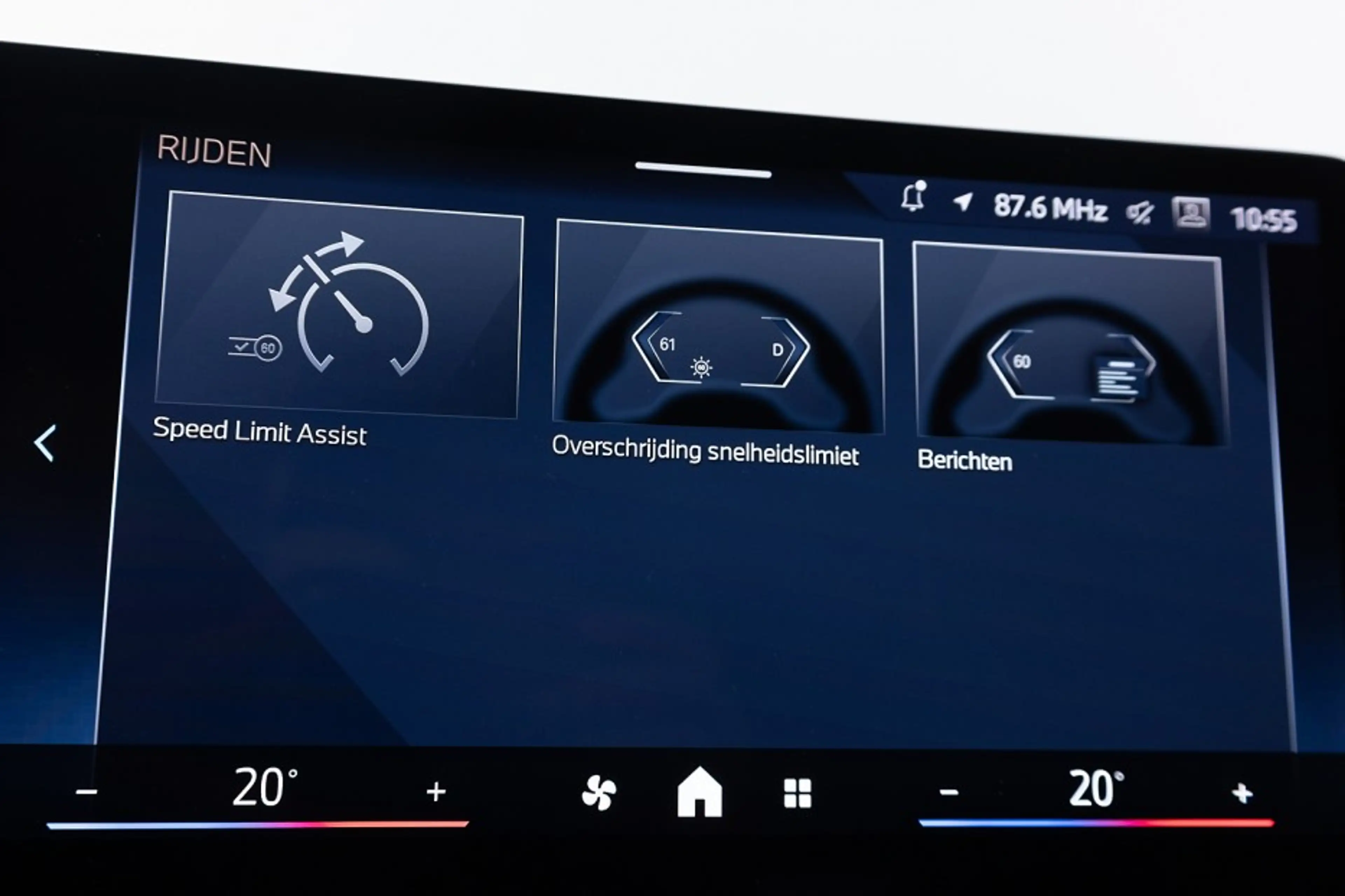 BMW iX2 eDrive20 67 kWh | Full LED | NAVI | PDC | ECC | SO — photo 16