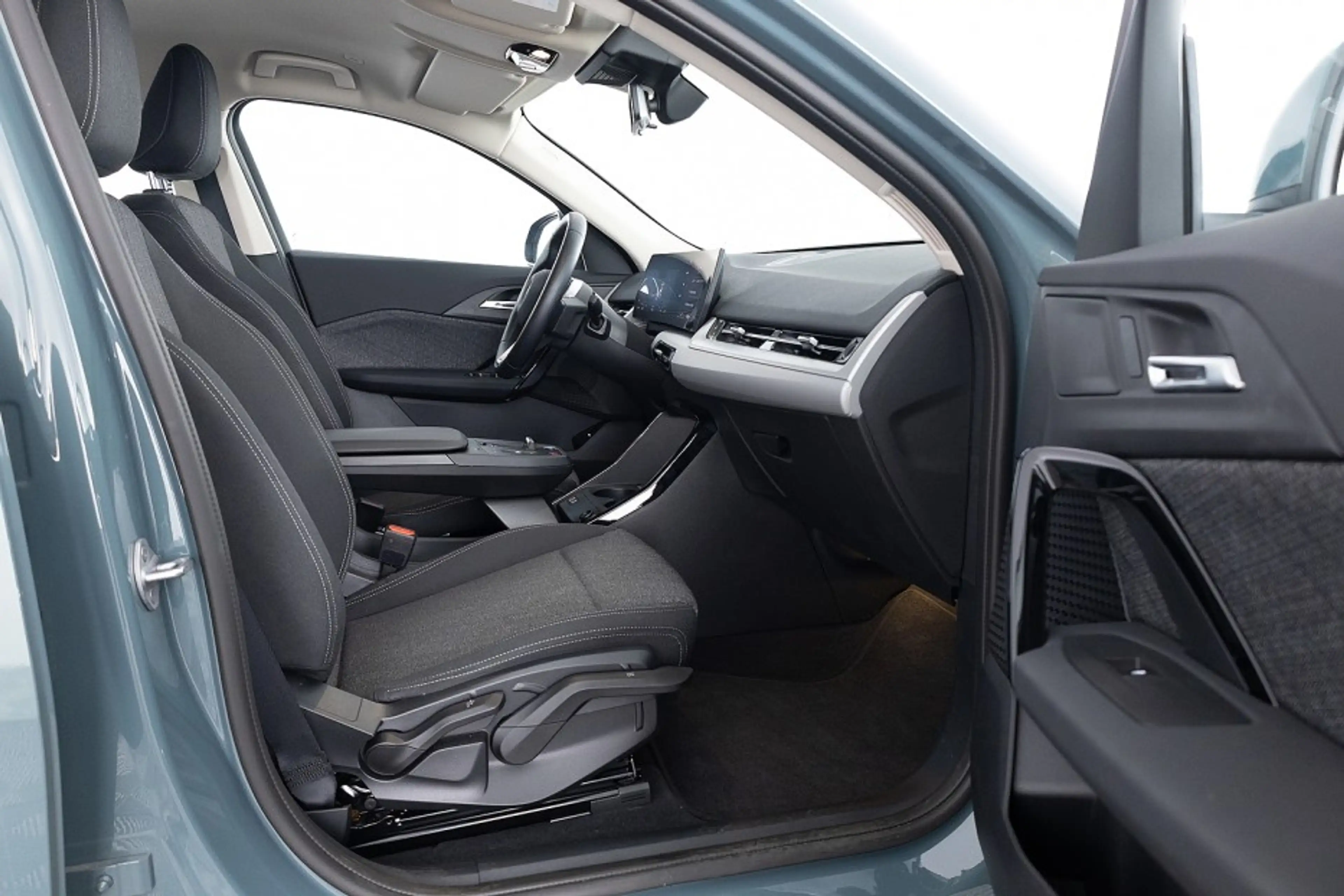 BMW iX2 eDrive20 67 kWh | Full LED | NAVI | PDC | ECC | SO — photo 7