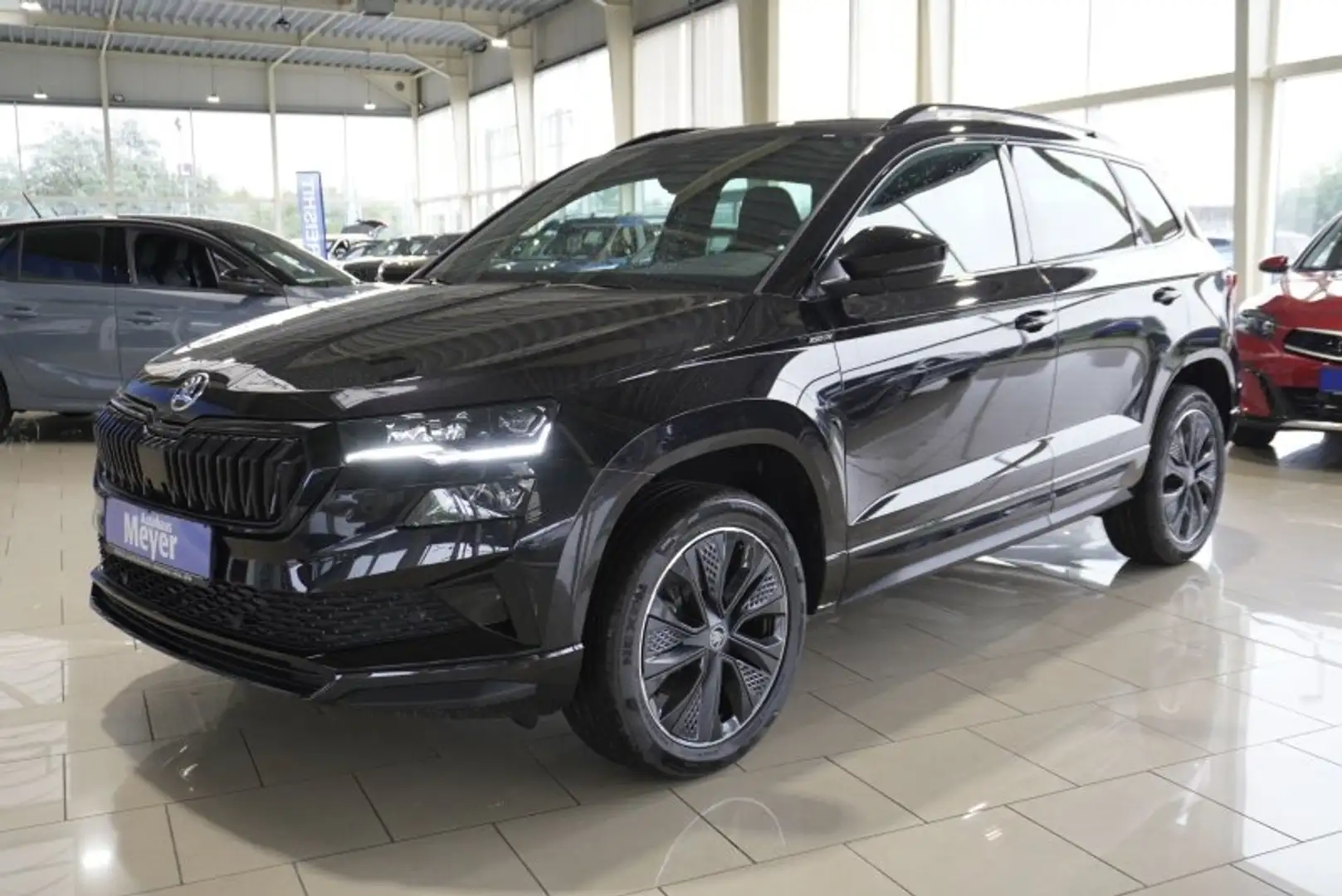 Skoda Karoq Sportline 1,5TSI DSG aAHK/Matrix/Kessy/Kamera Schwarz - 1