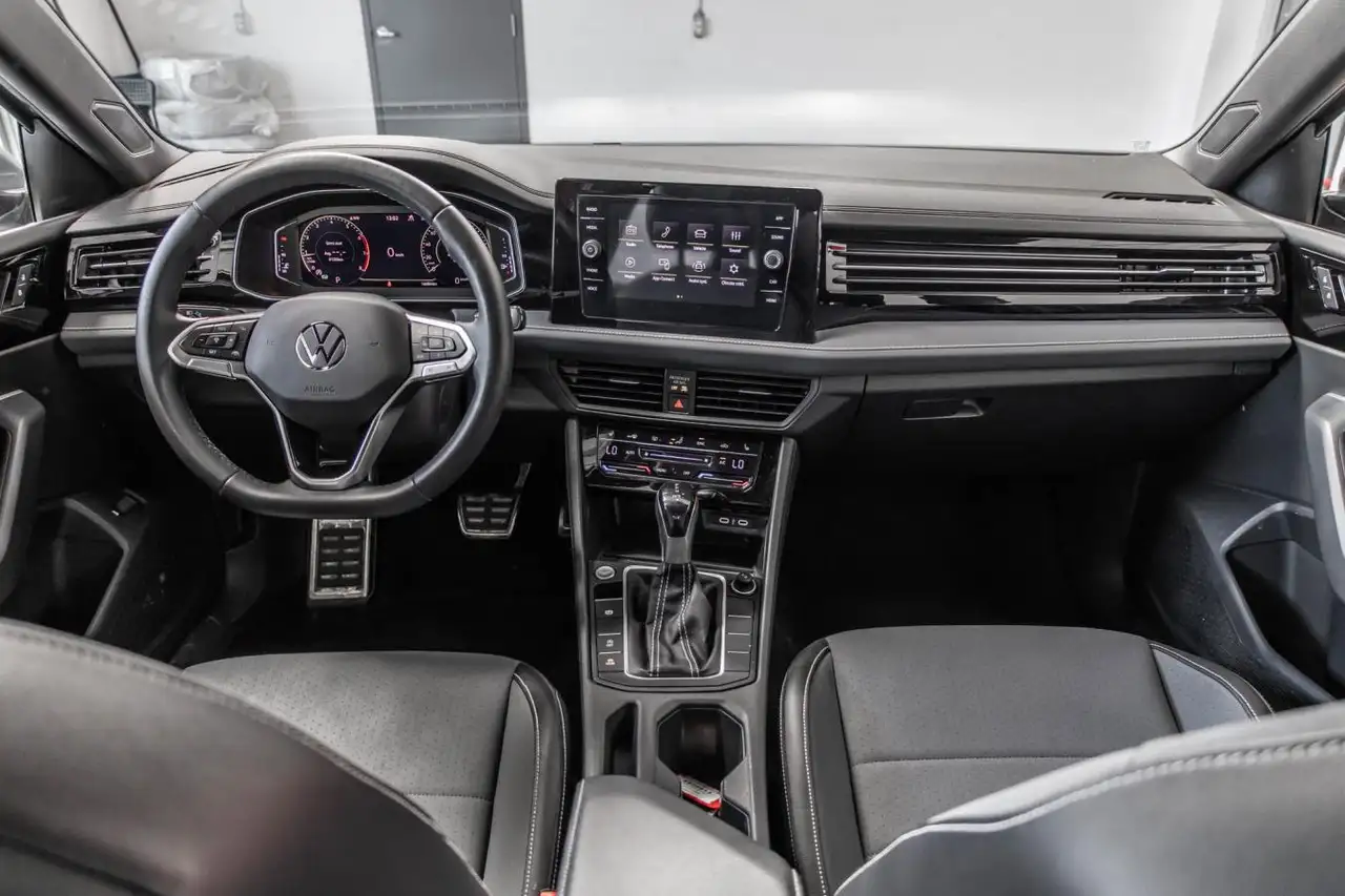 Volkswagen Jetta снимка Volkswagen Jetta