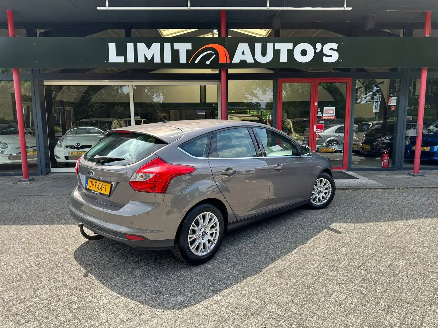 Ford Focus 1.0 EcoBoost Titanium Climate/Cruise/Pdc/Lmv/Nap/A Bruin - 2