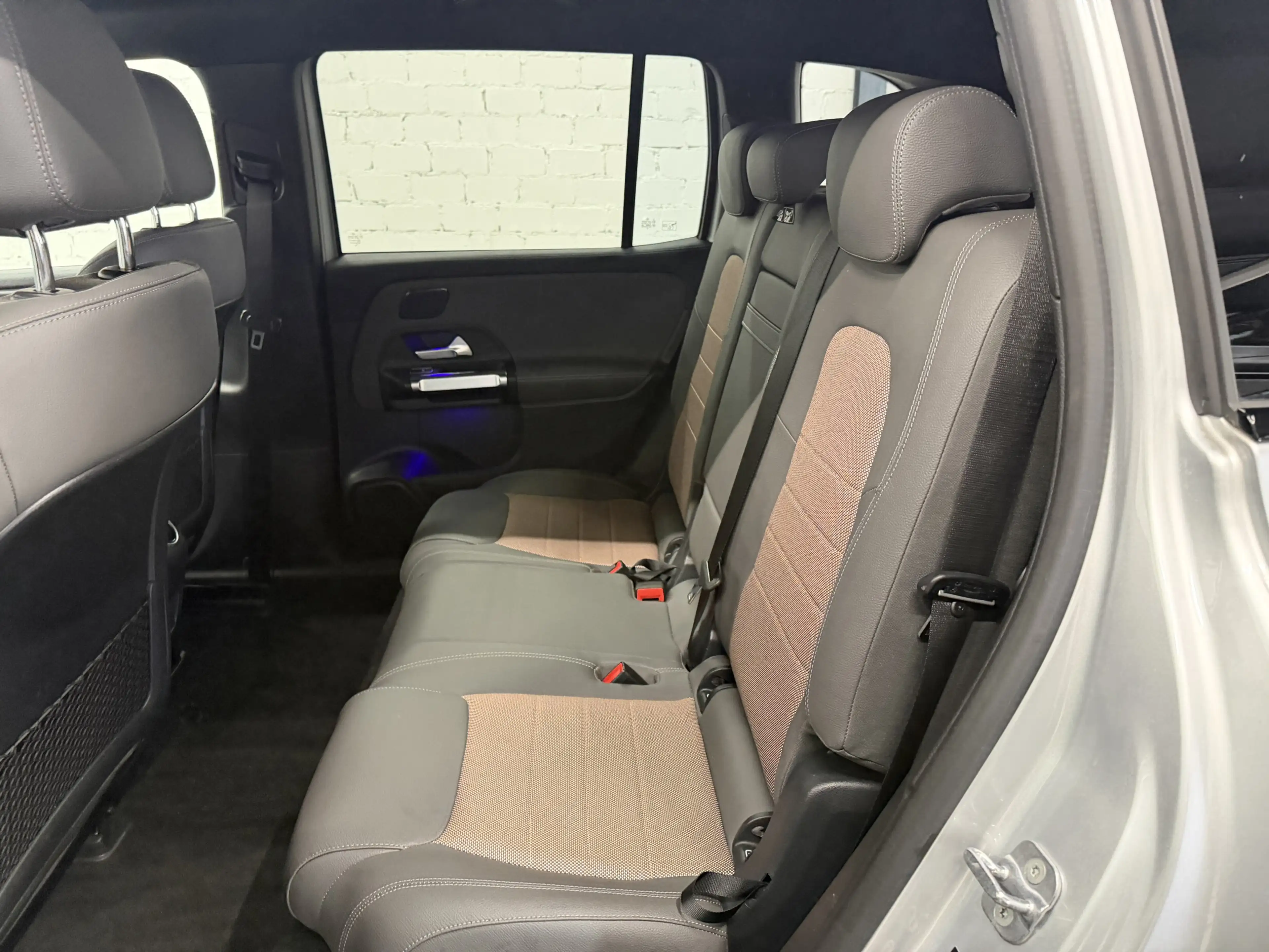 Mercedes-Benz EQB 250 Advanced Plus | Pano | 360° Kam | HUD — photo 10