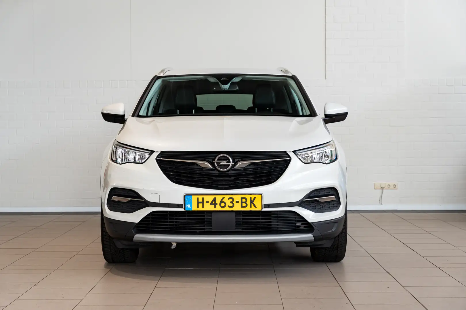 Opel Grandland X 1.2 Turbo 130PK Business Executive | Trekhaak | Ca Wit - 2