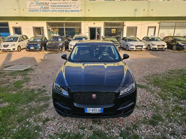 Jaguar F-Pace 2.0d 180 CV Portfolio