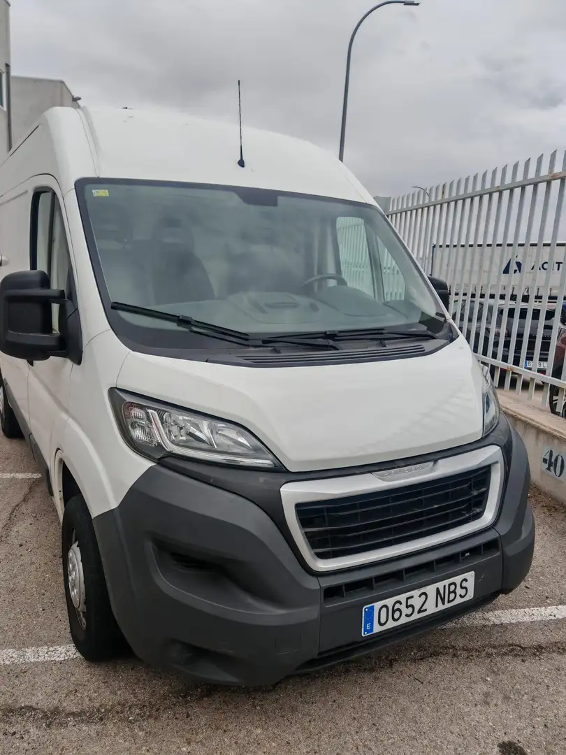 Peugeot Boxer Boxer Combi 2.0 BlueHDI 333 L2H2 130 Biały - 1