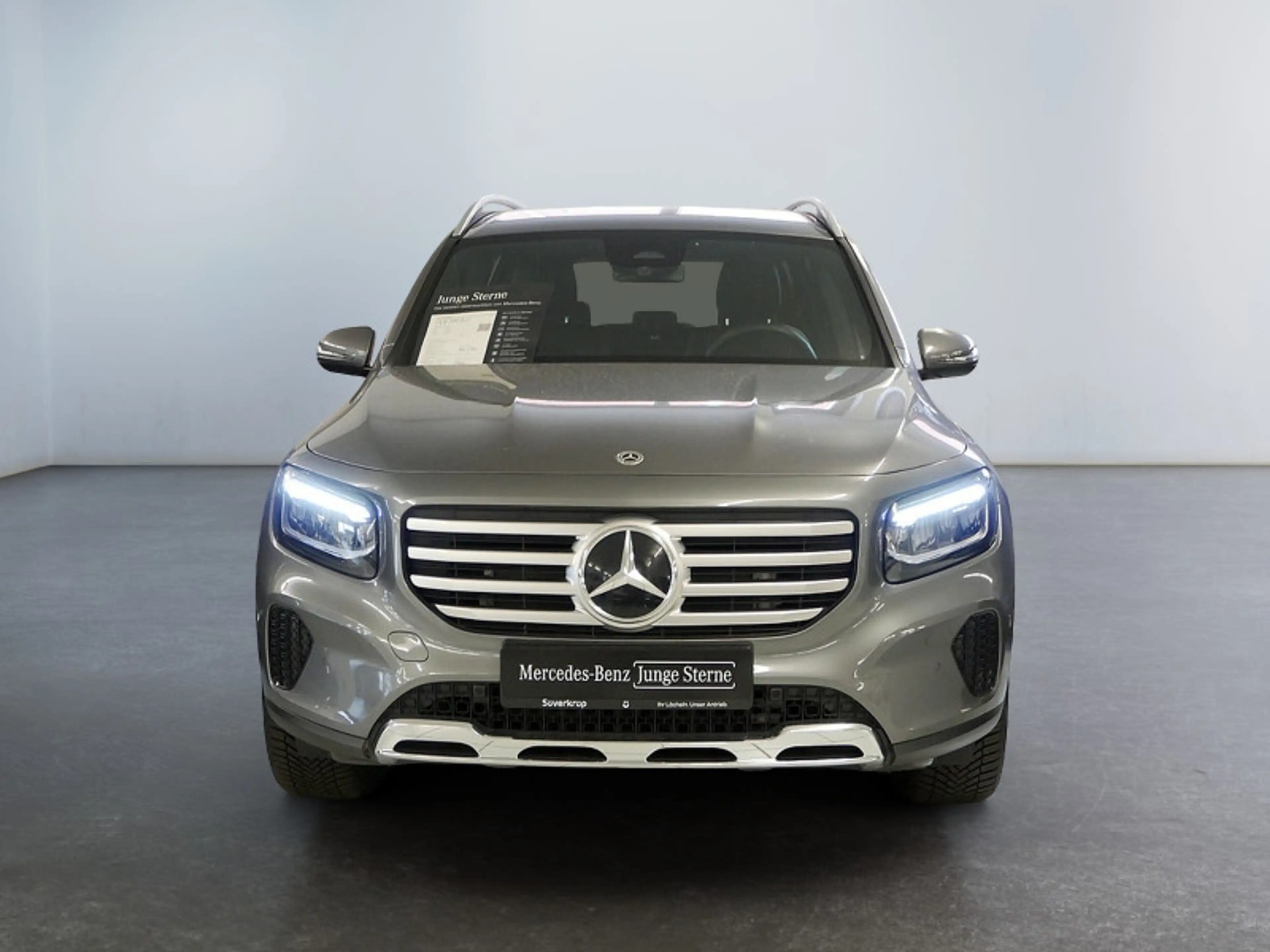 Mercedes-Benz GLB 200 d // PROGRESSIVE DISTR KAMERA SPUR PDC — photo 2