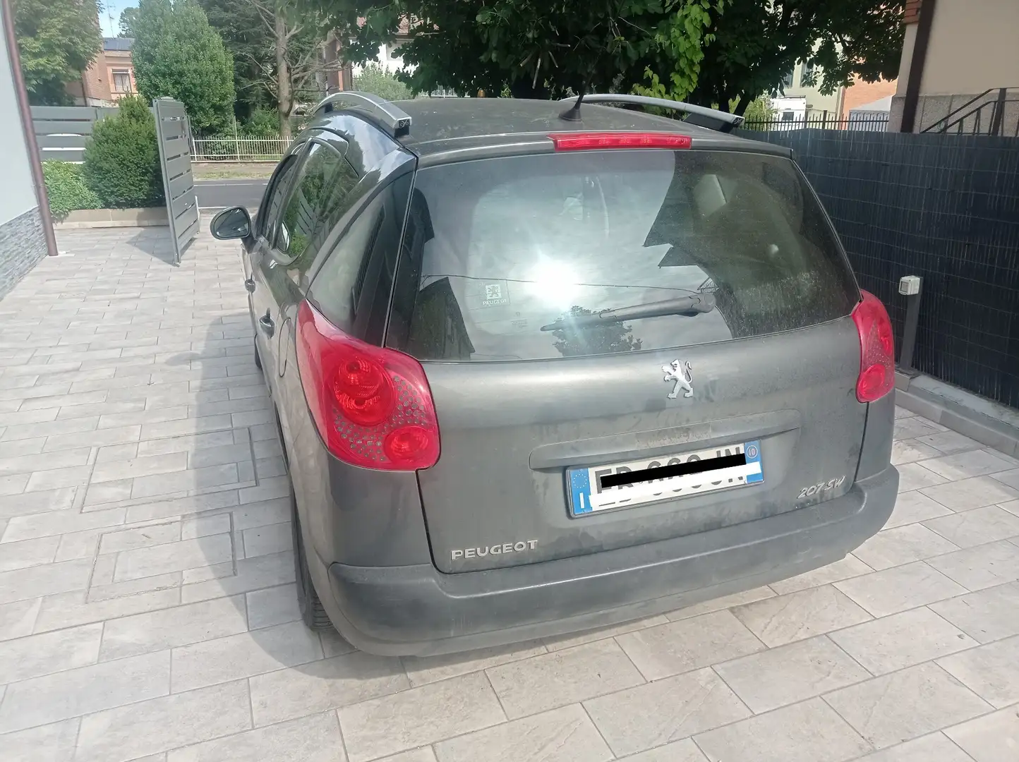 Peugeot 207 SW 1.6 hdi 16v X-Line Fap FL Grigio - 1