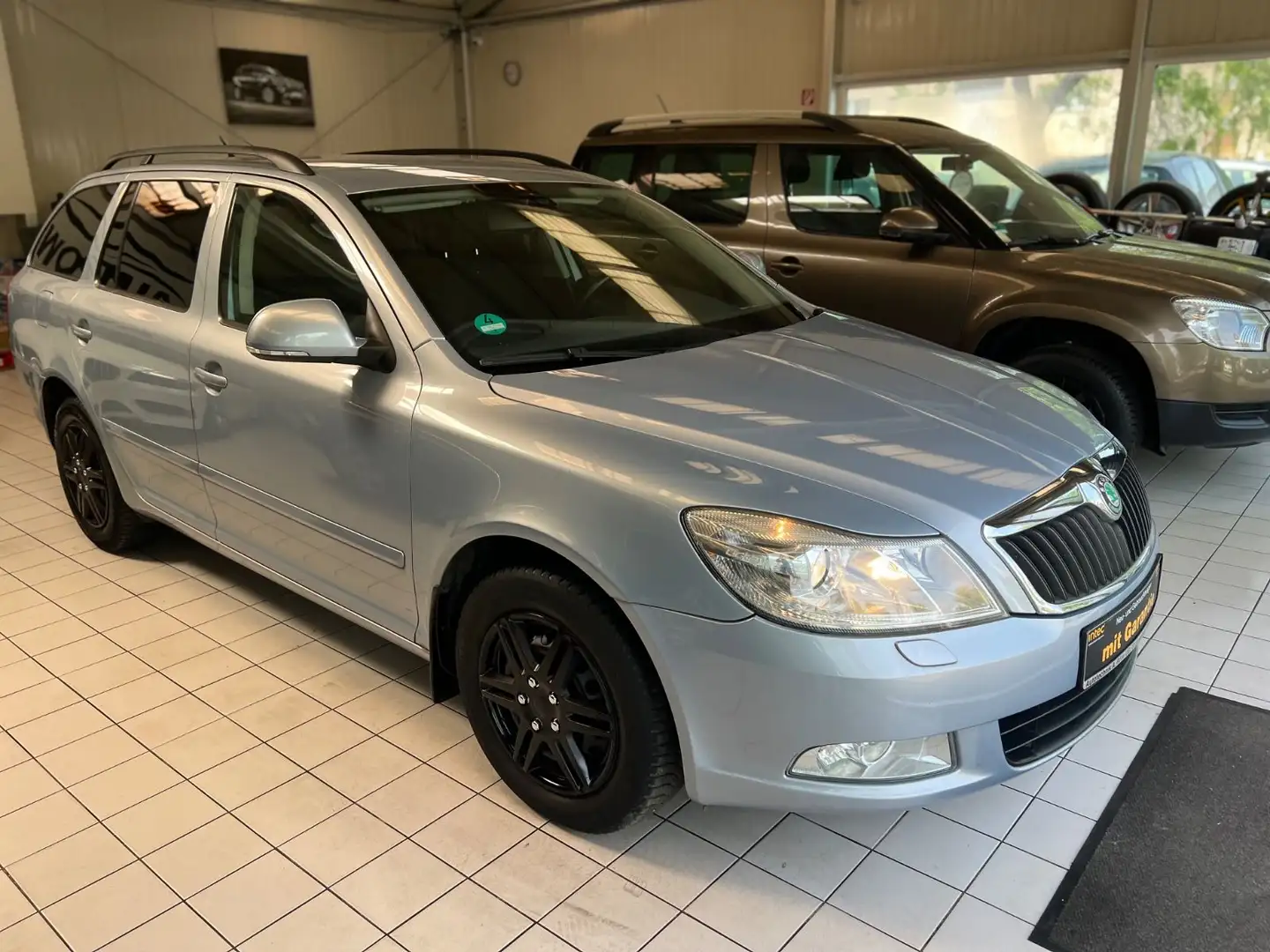 Skoda Octavia Combi Elegance*TÜVneu*AHK*Klima*Sitz-H* Blau - 1