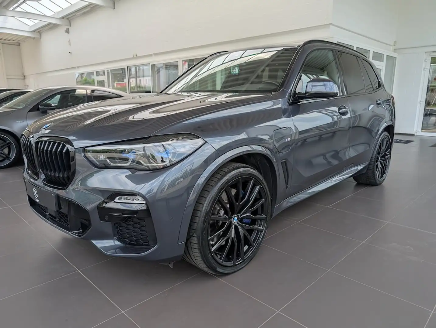 BMW X5 3.0 xDrive45e **GARANTIE+ PACK M+ TOIT PANO+FULL** Gris - 1