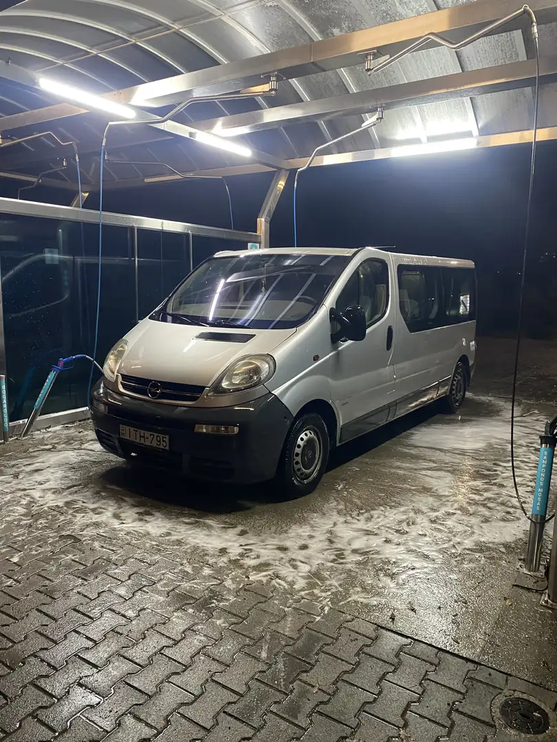 Opel Vivaro 1.9 CDTI L1H1 Life Silber - 1