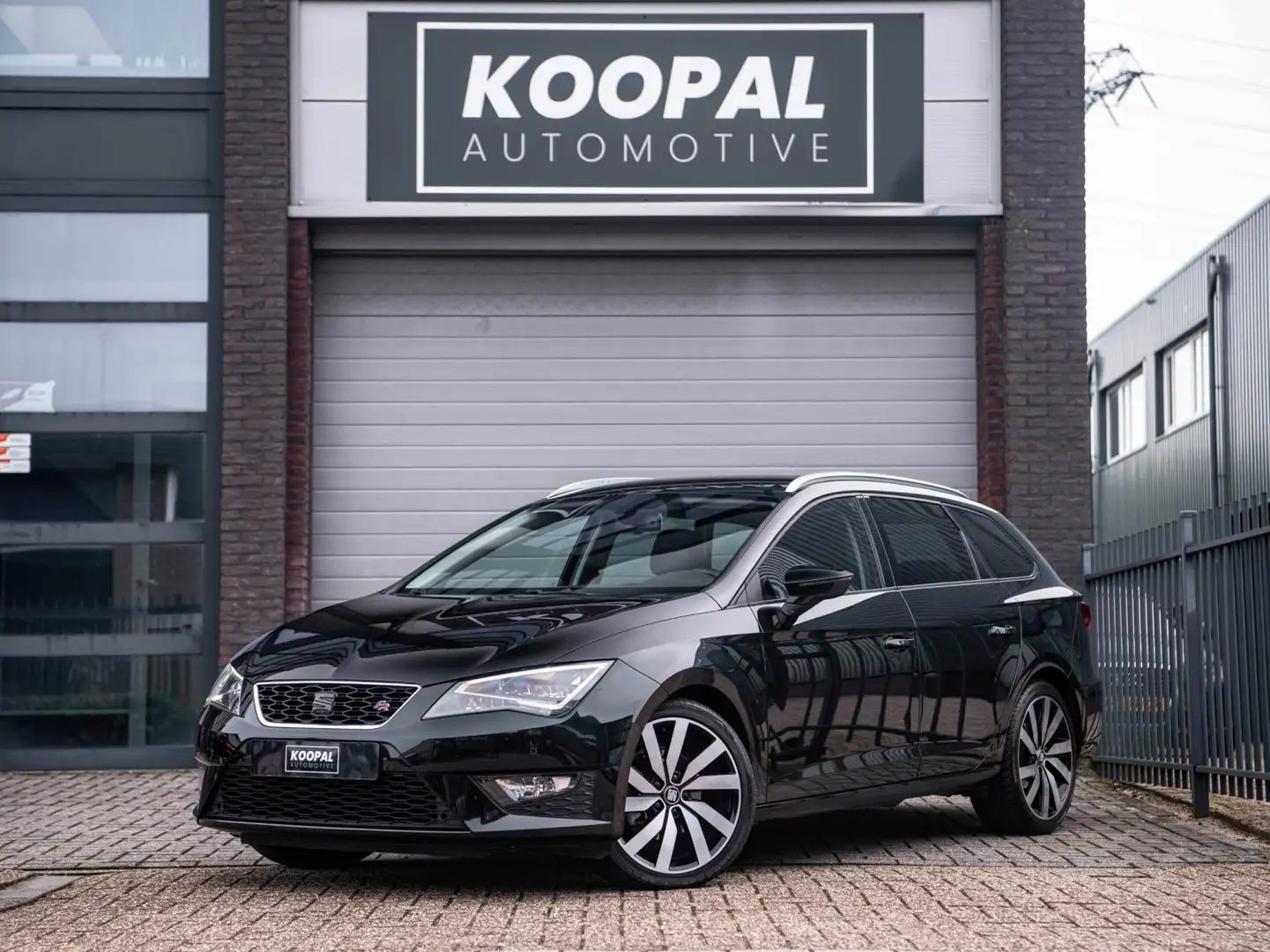 SEAT Leon ST 1.4 TSI ACT FR Dynamic | LED | Trekhaak | Seat Noir - 1