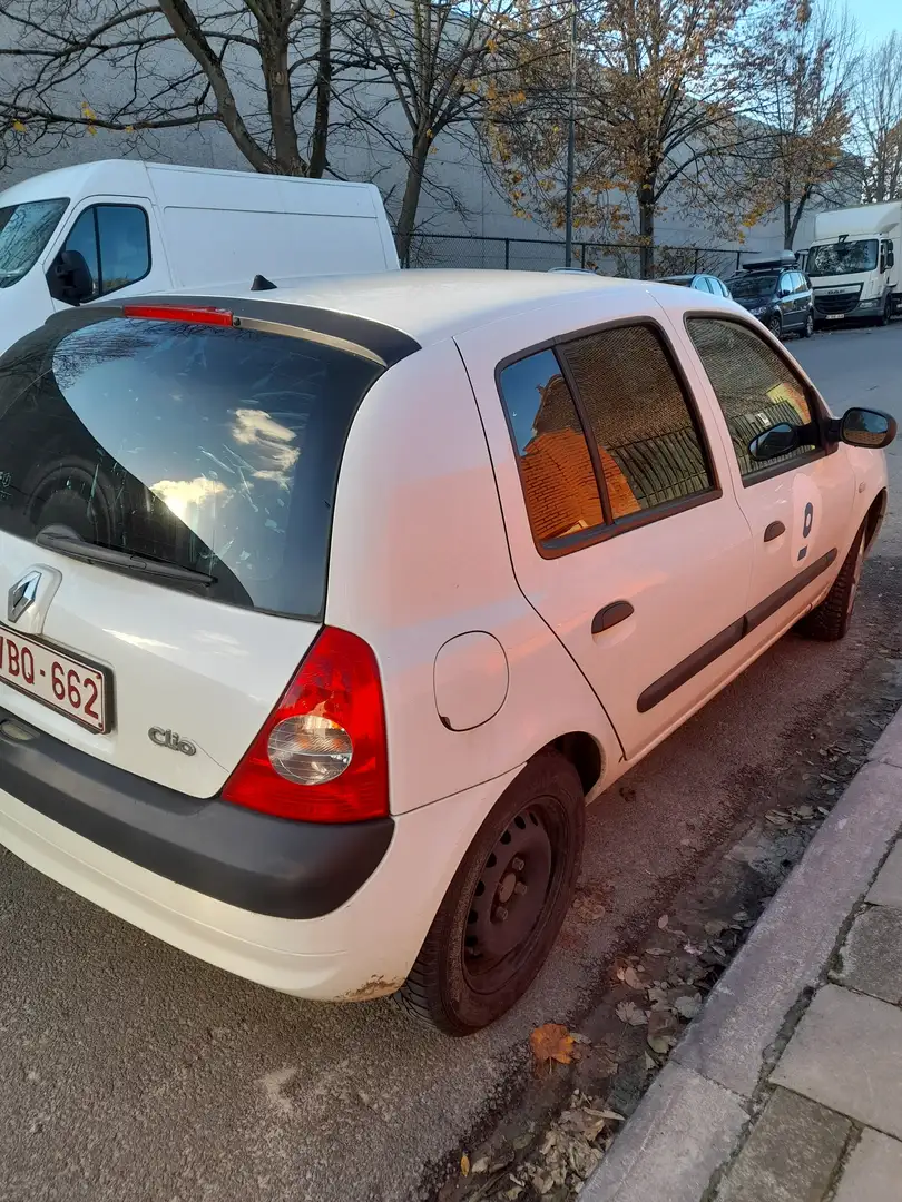 Renault Clio Wit - 2