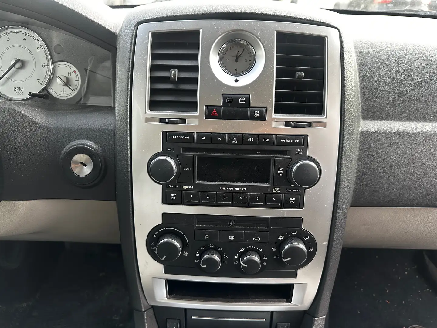 Chrysler 300C 3.0 CRD Luxury PUR |AUTOMATIK|TEMPOMAT| Szürke - 2