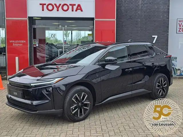 Toyota bZ4X Dynamic 73 kWh NIEUW DIRECT LEVERBAAR STOEL/STUURW