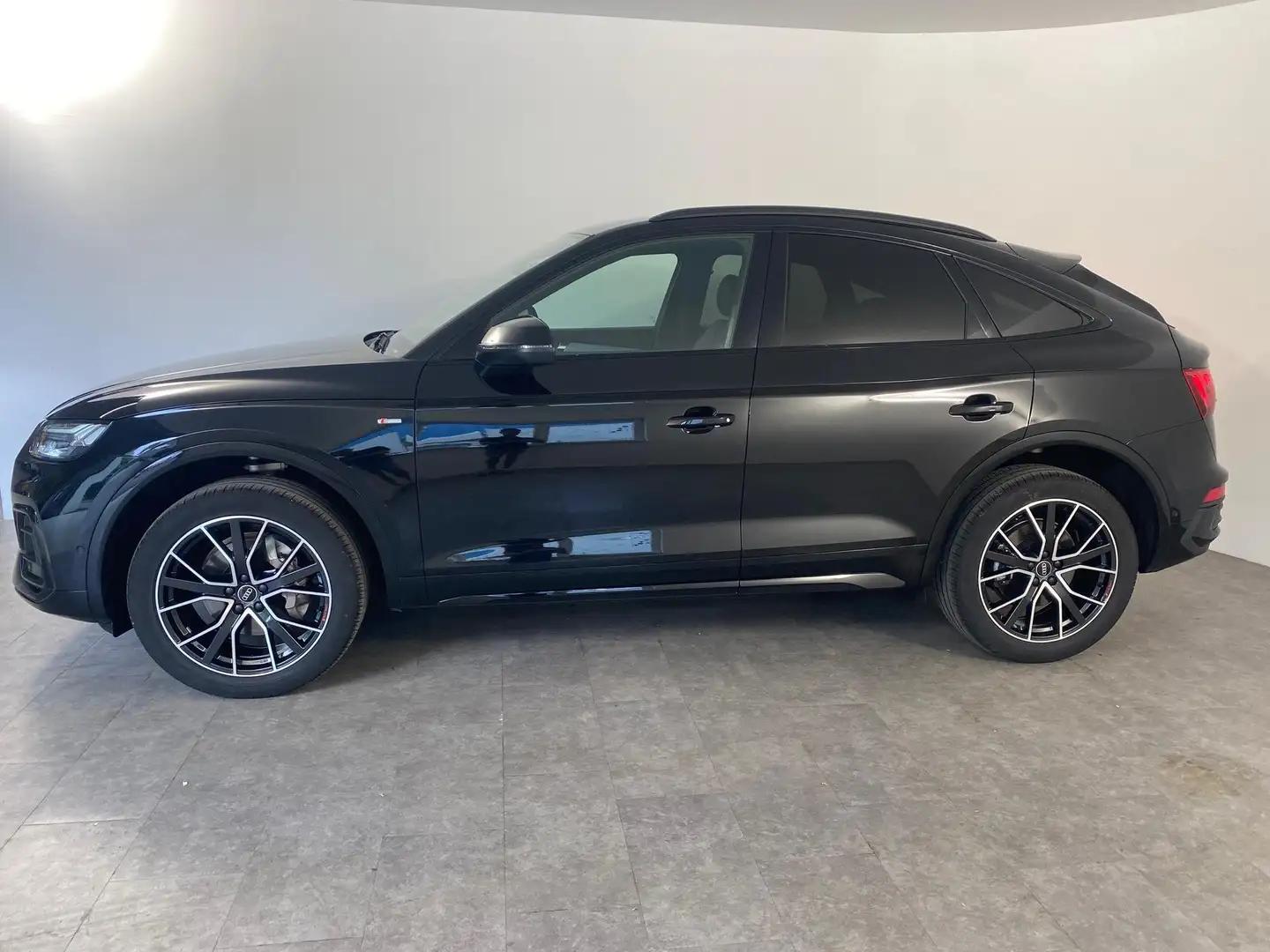 Audi Q5 Sportback 40 2.0 TDI quattro S line MATRIX*NAVI... Schwarz - 2