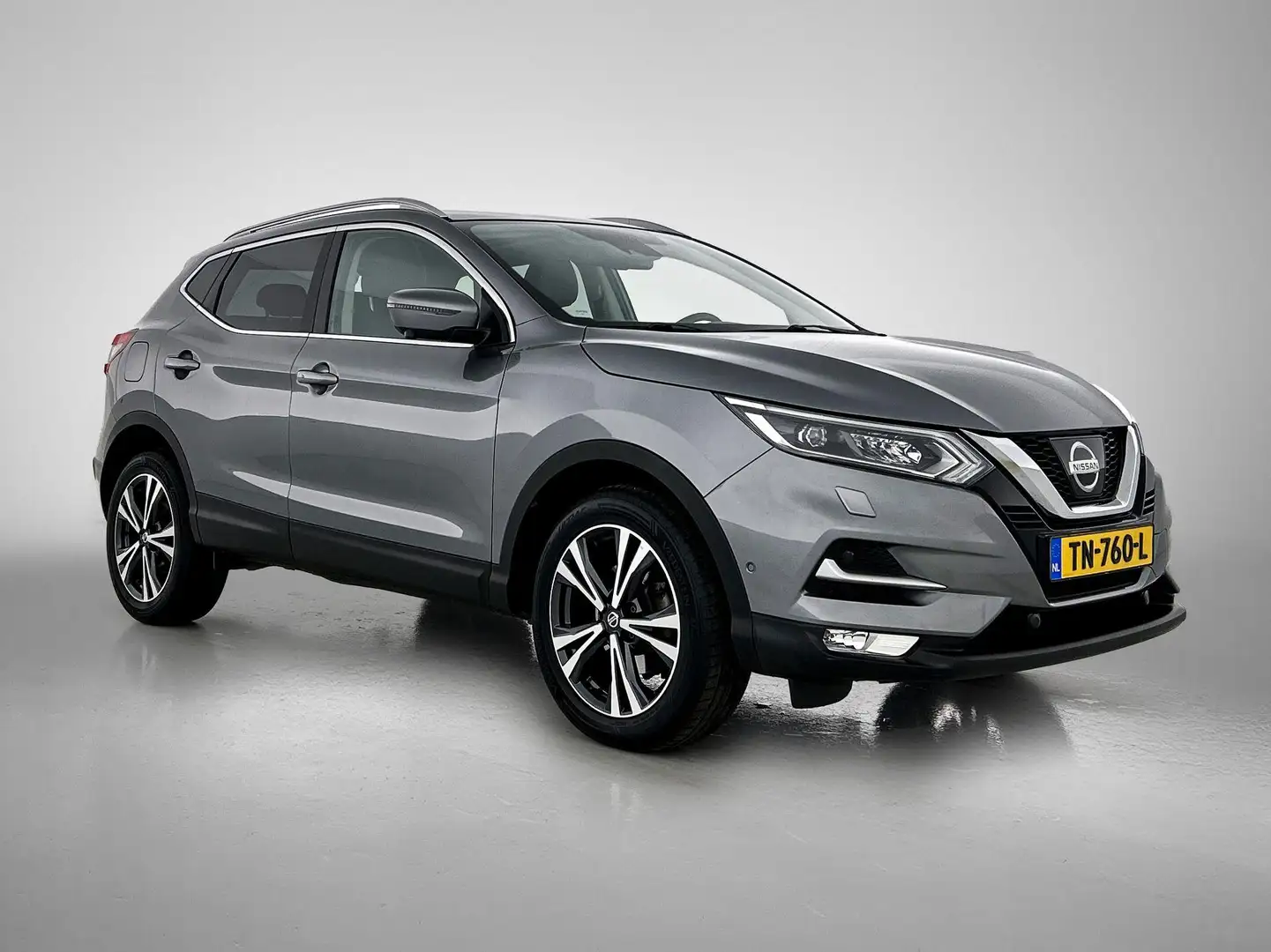 Nissan Qashqai 1.6 Tekna 163pk | Elektrisch Verstelbare Bestuurde Grijs - 2