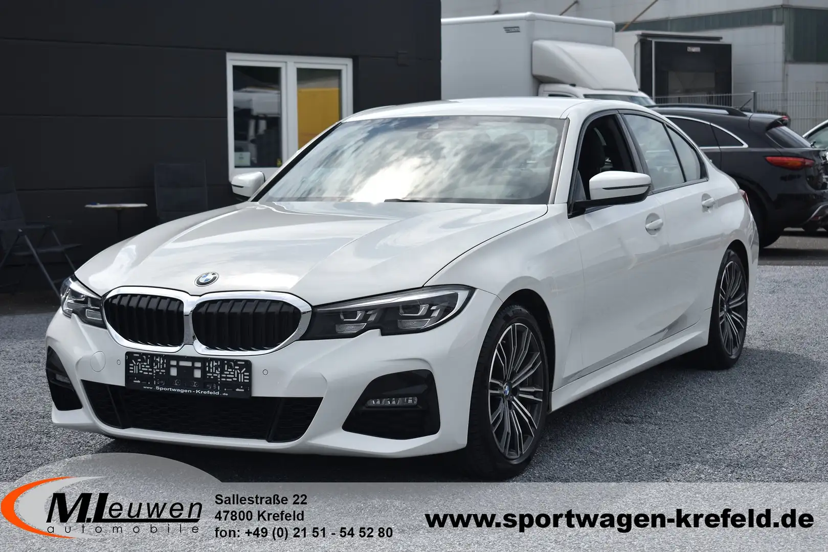 BMW 320 320 d xDrive M Sport LEDER*NAVI*PDC*18"*SHZG* Blanc - 1