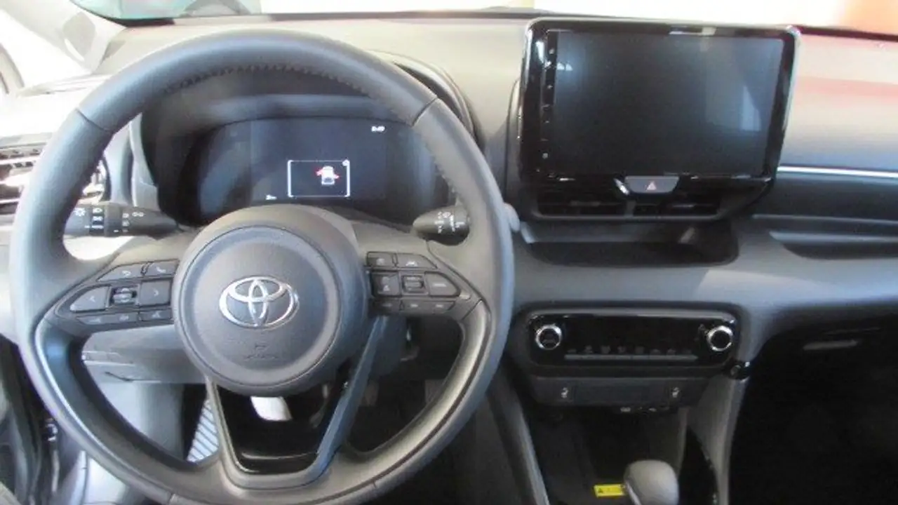 Toyota Yaris 2026 — фото 9