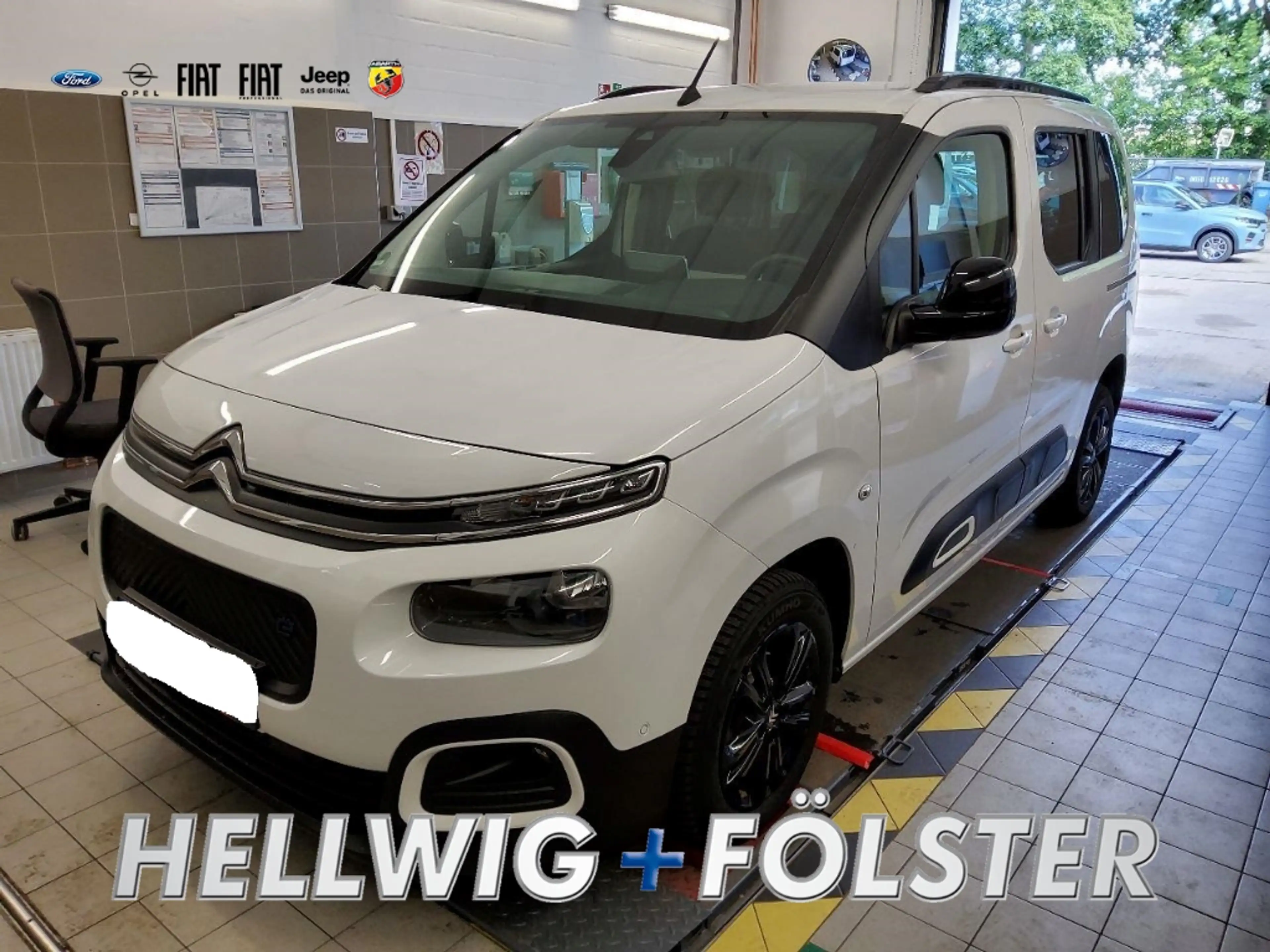 Citroen Berlingo Shine 11kw Shz Navi Kamera PDC v+h