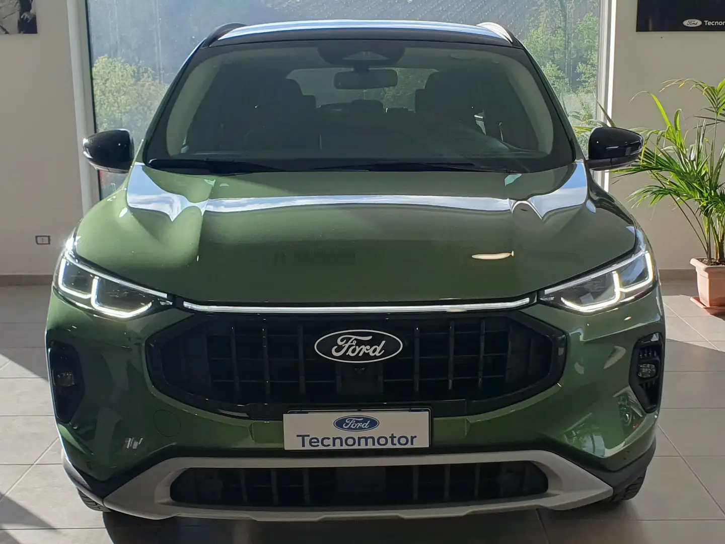 Ford Kuga ST-Line X 2.5 Full Hybrid Aut. Full. Optionals Verde - 1