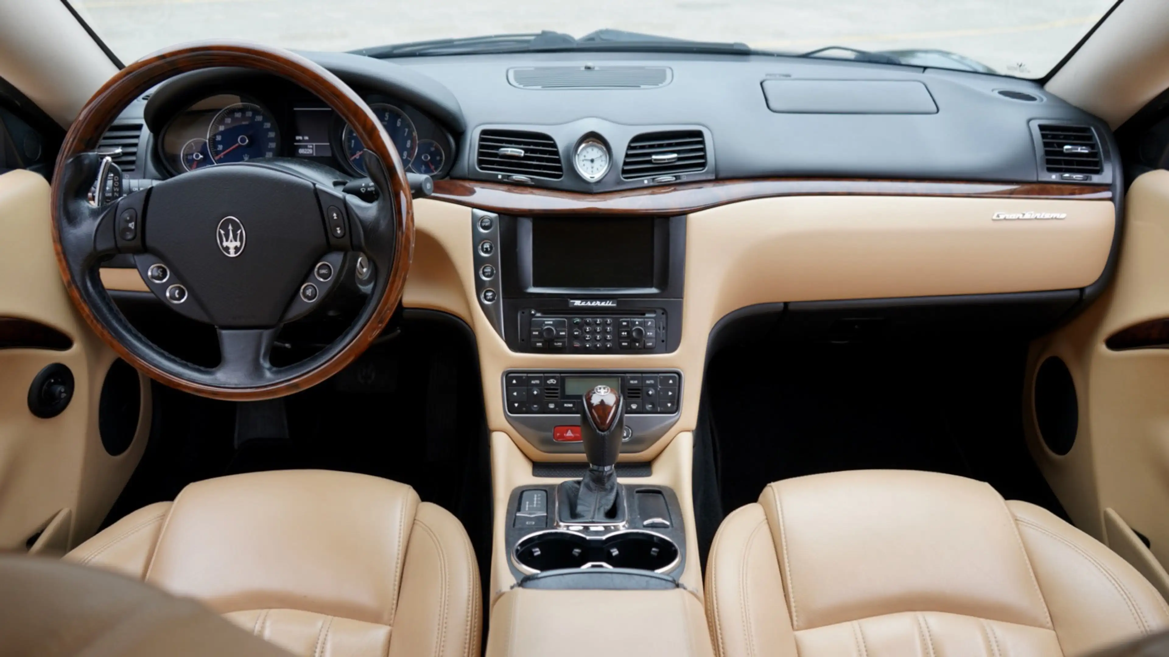Maserati GranTurismo 4.2 ZF — photo 15