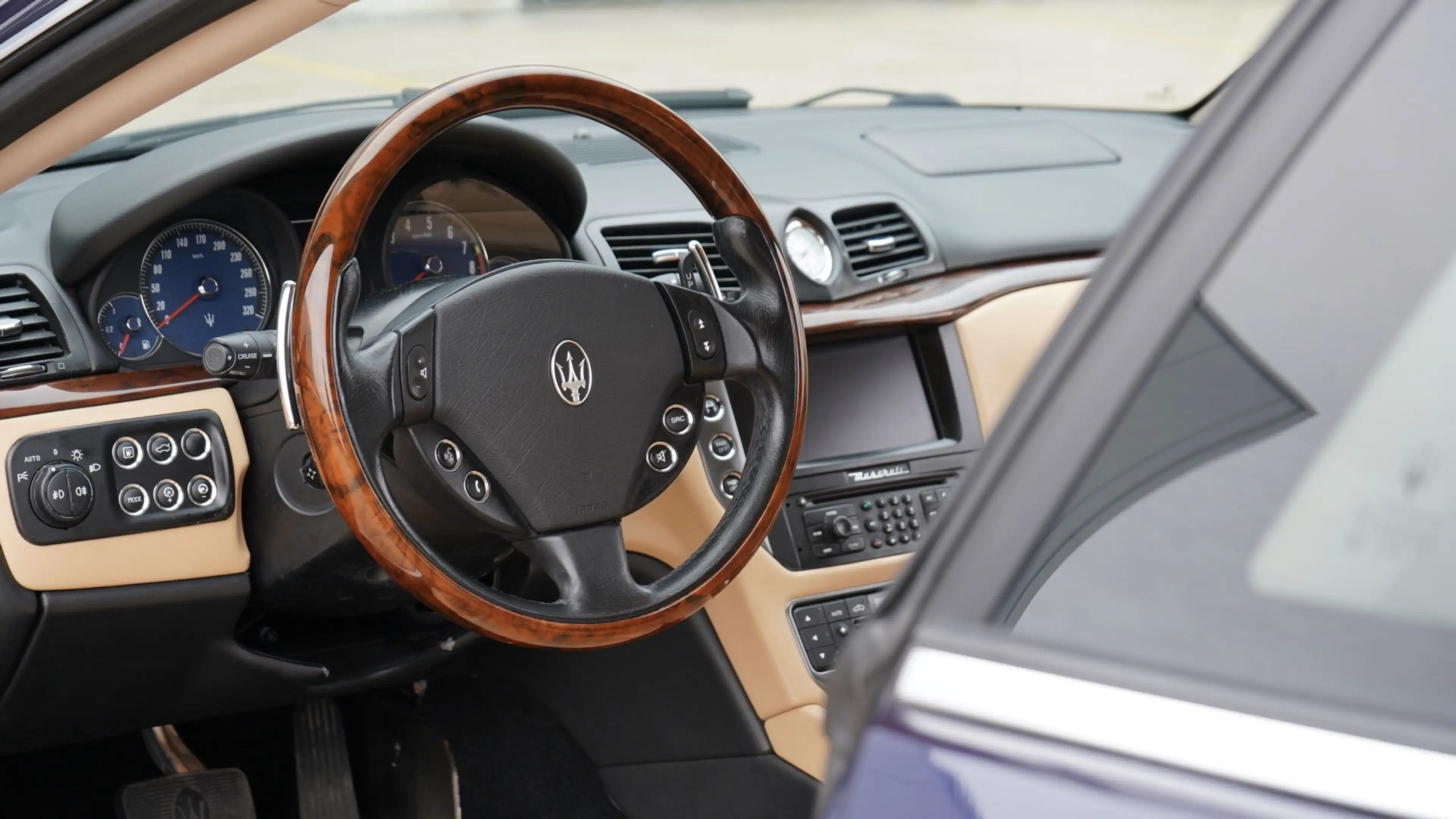 Maserati GranTurismo 4.2 ZF — photo 9