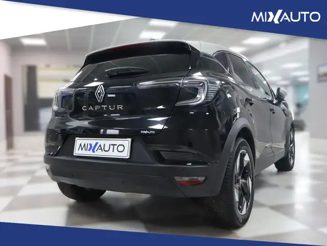 Renault Captur view 4